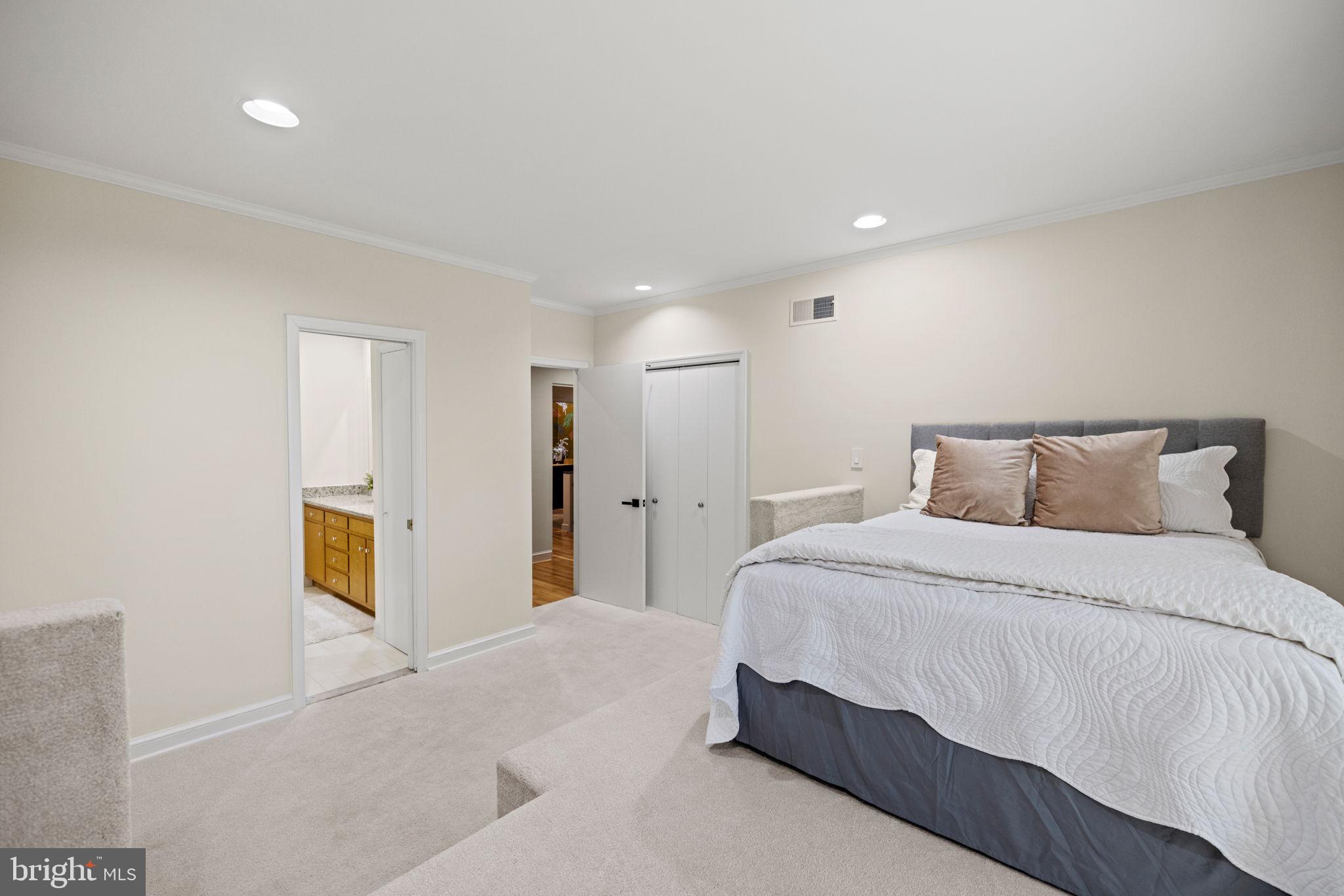 POTOMAC STATION - Residential