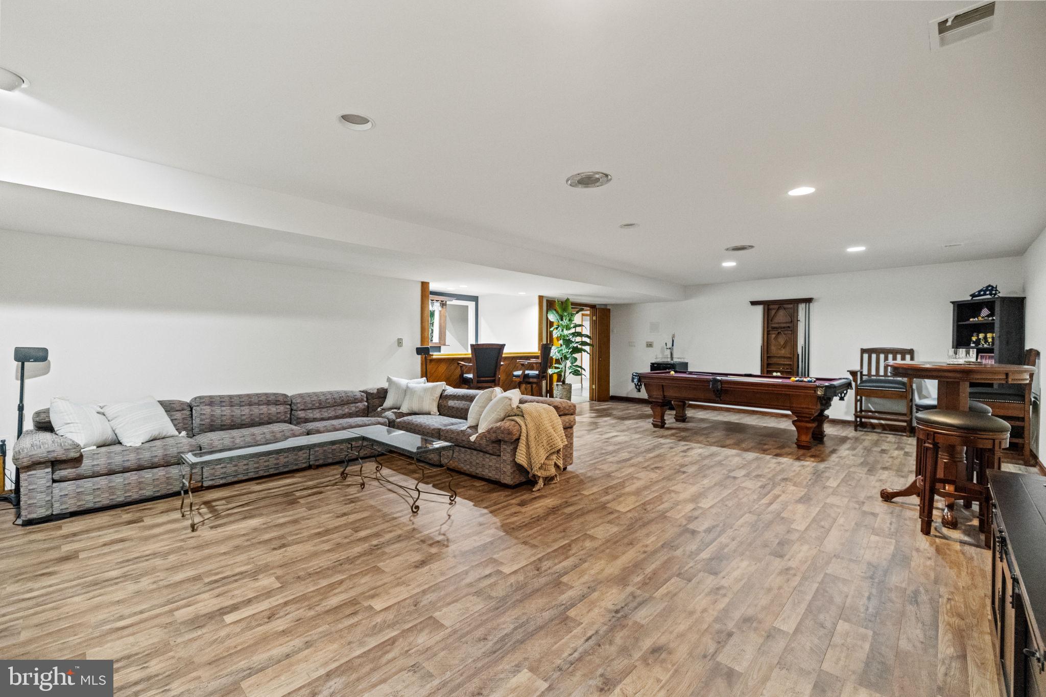 POTOMAC STATION - Residential