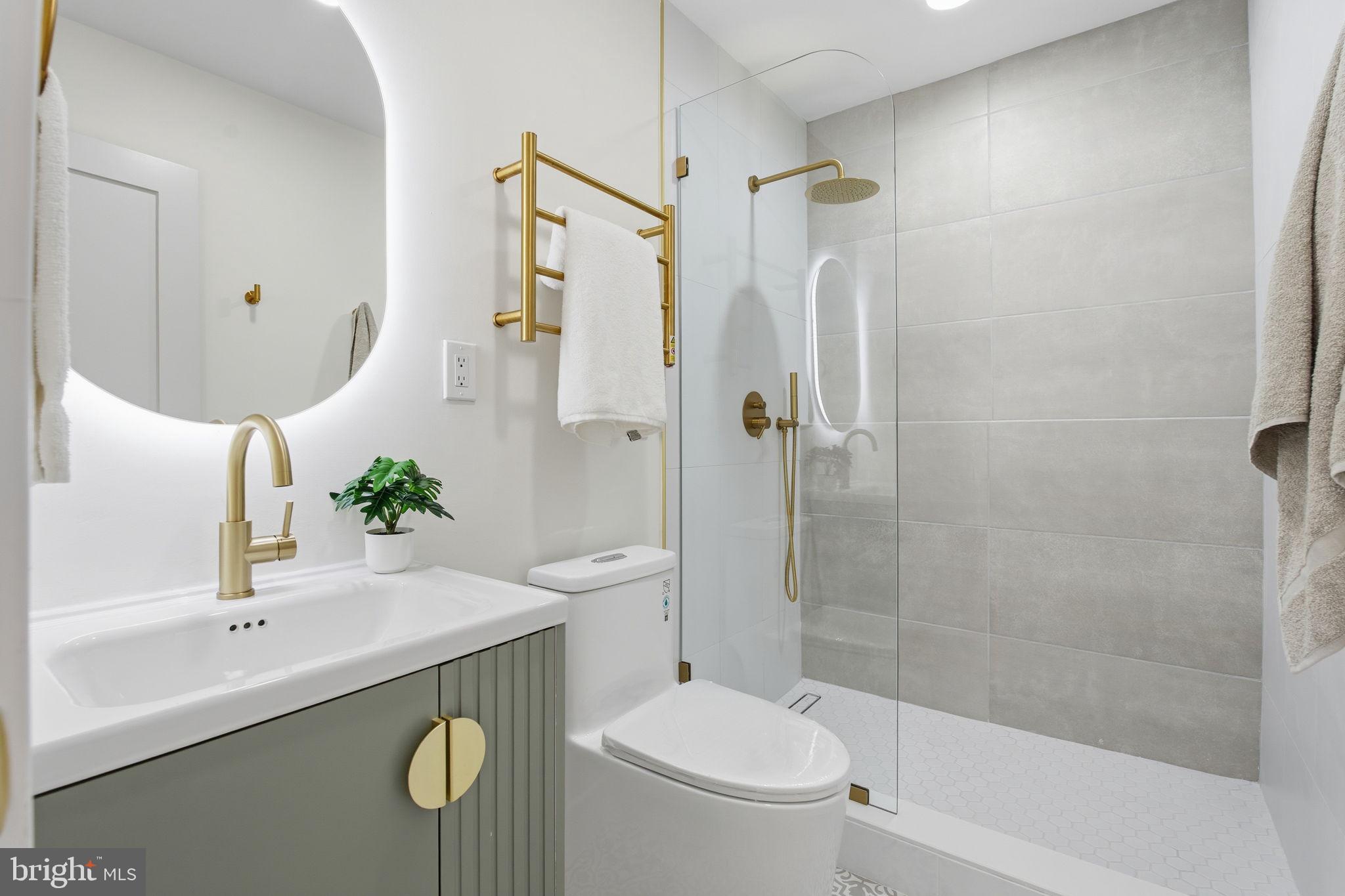 HAMPSTEAD VALLEY - Residential