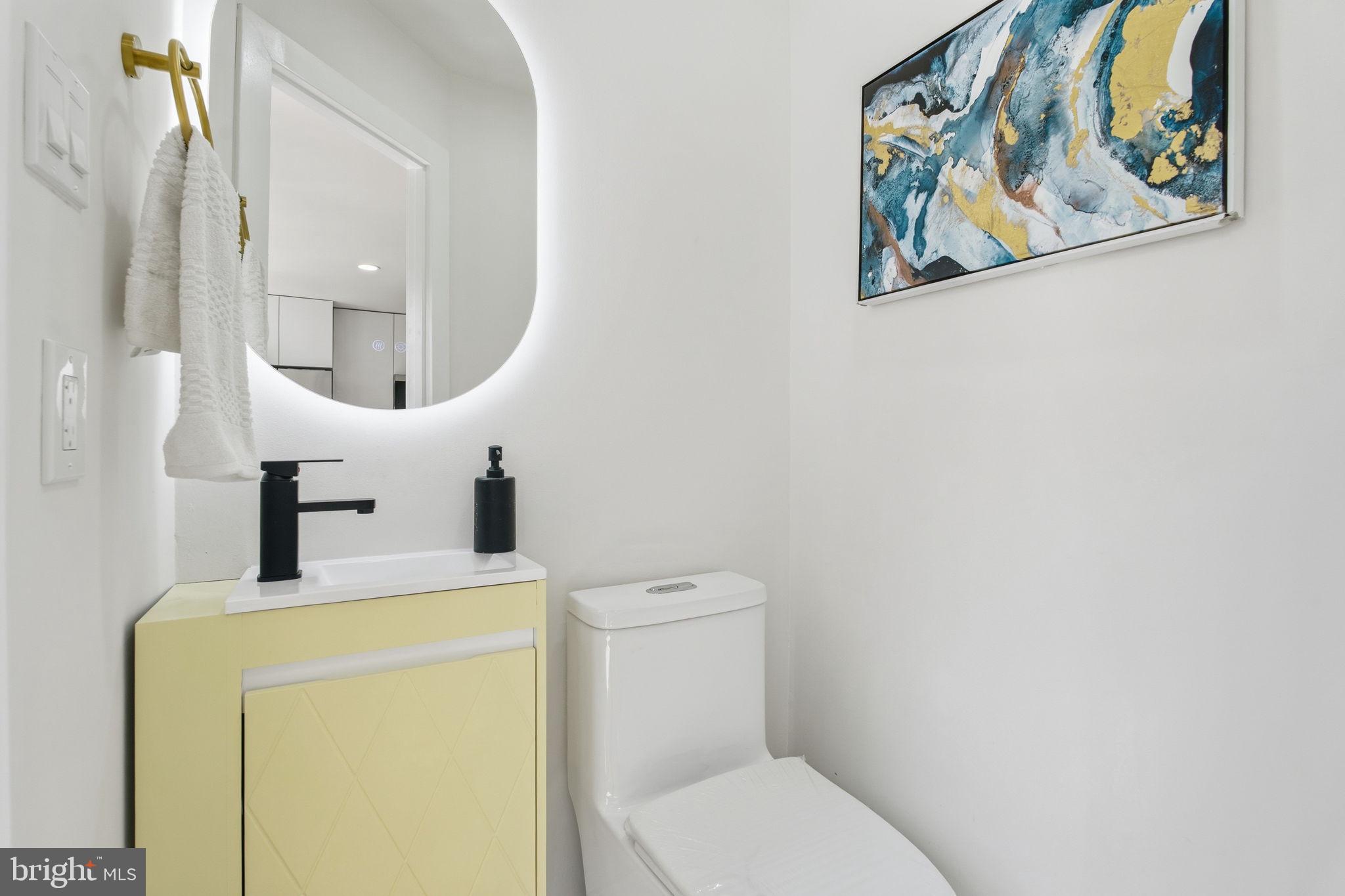 HAMPSTEAD VALLEY - Residential