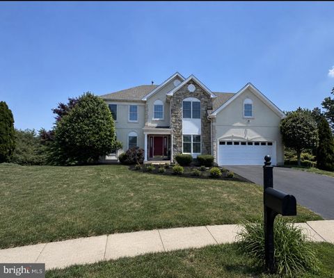 Photo of 43870 Ludlum Court, ASHBURN, VA 20147 (MLS # VALO2126532)