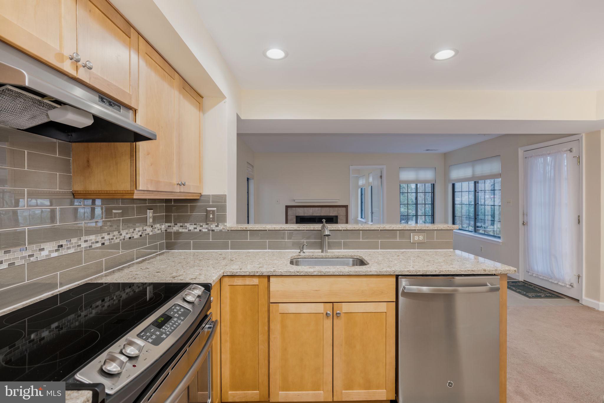 MANCHESTER LAKES - Residential