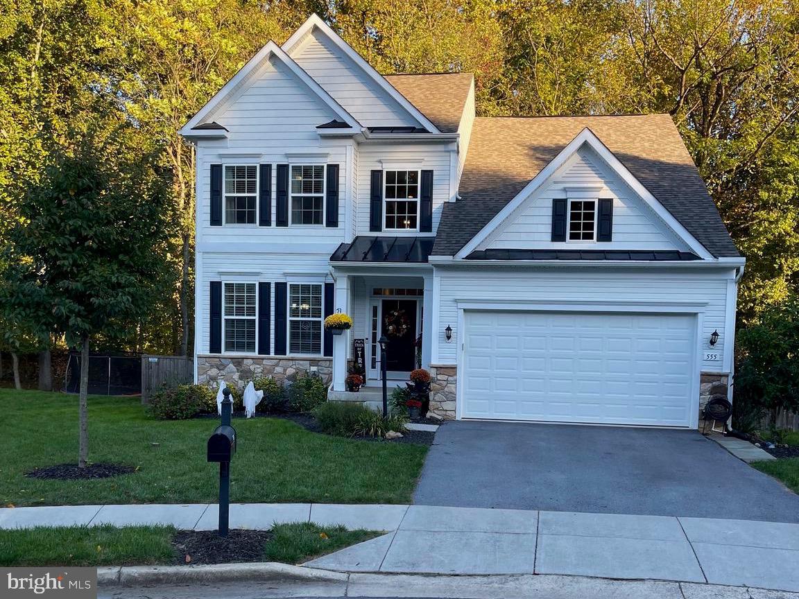 ARCHERS ROCK - Residential