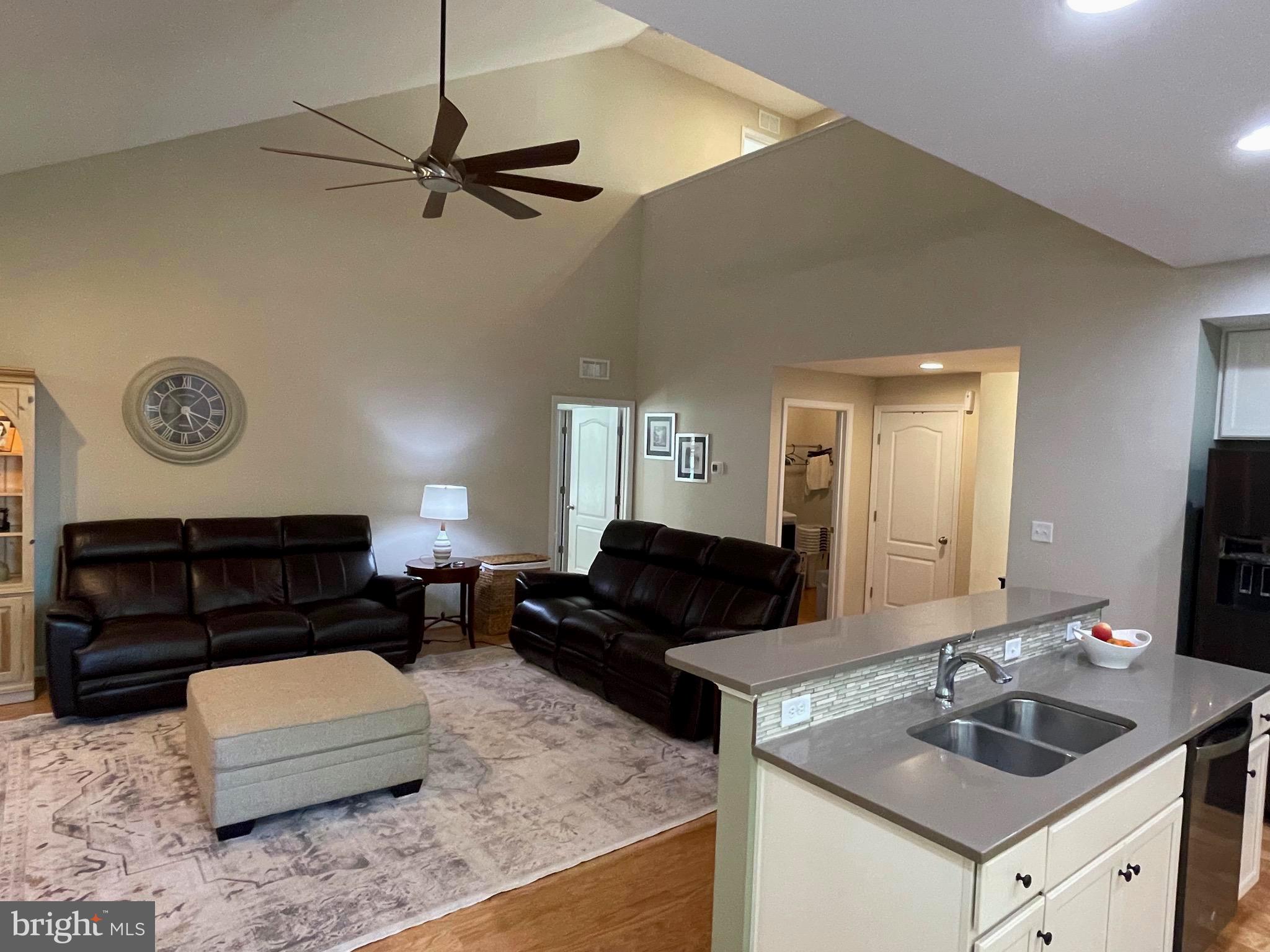 ARCHERS ROCK - Residential