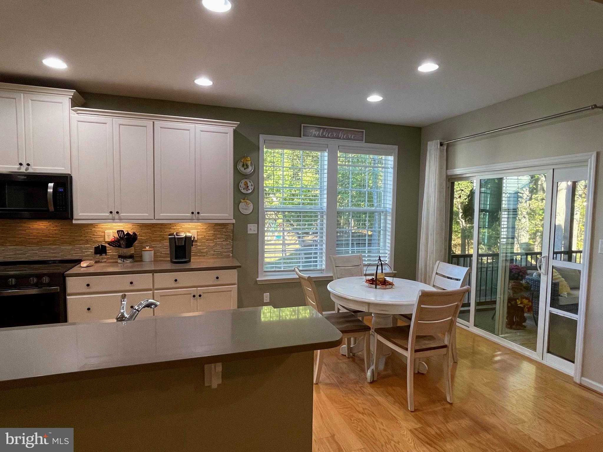 ARCHERS ROCK - Residential