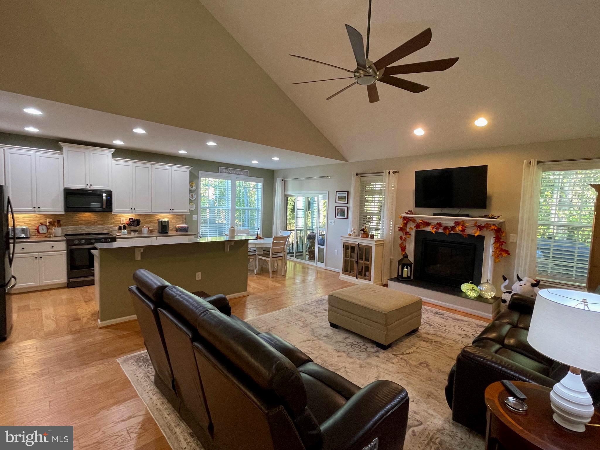 ARCHERS ROCK - Residential