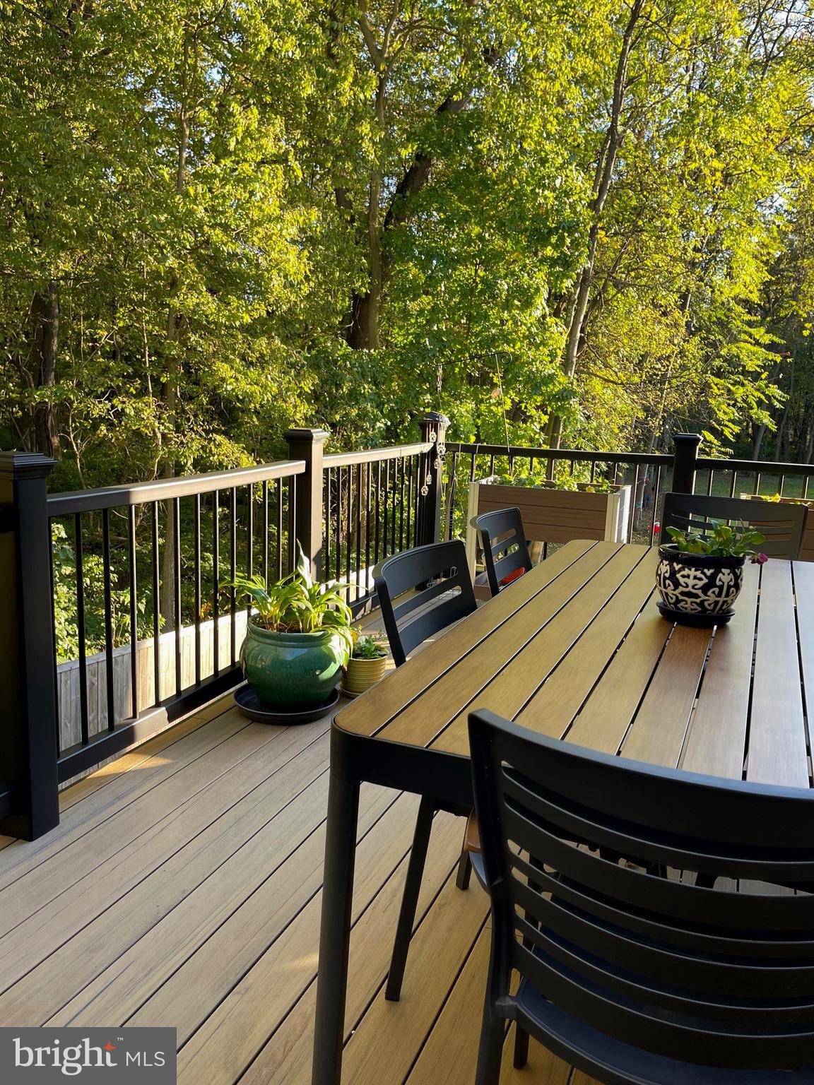 ARCHERS ROCK - Residential