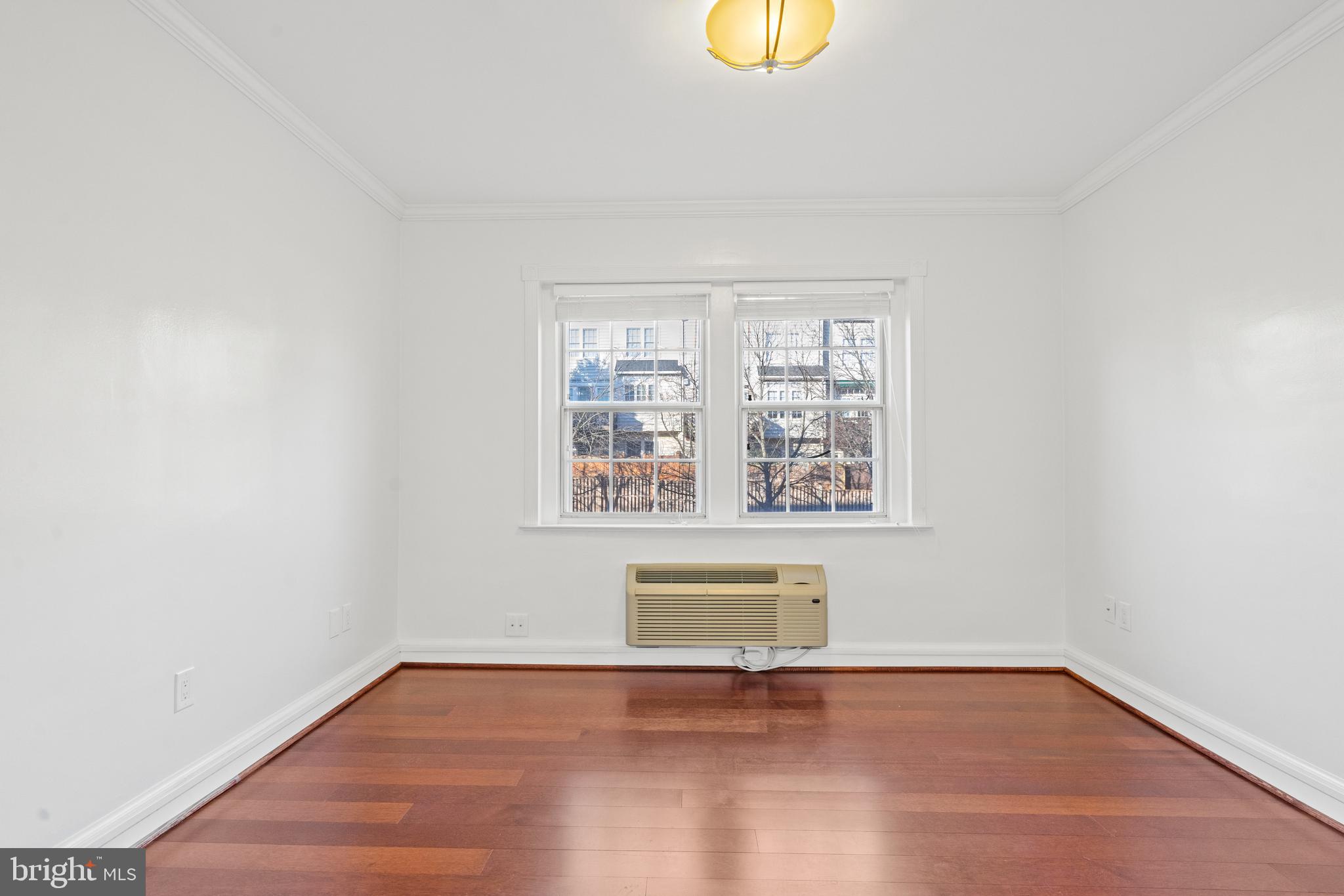 POTOWMACK CROSSING - Residential Lease