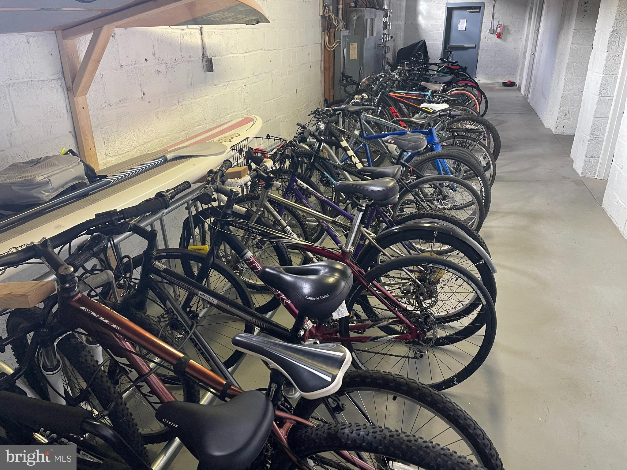 POTOWMACK CROSSING - Residential Lease