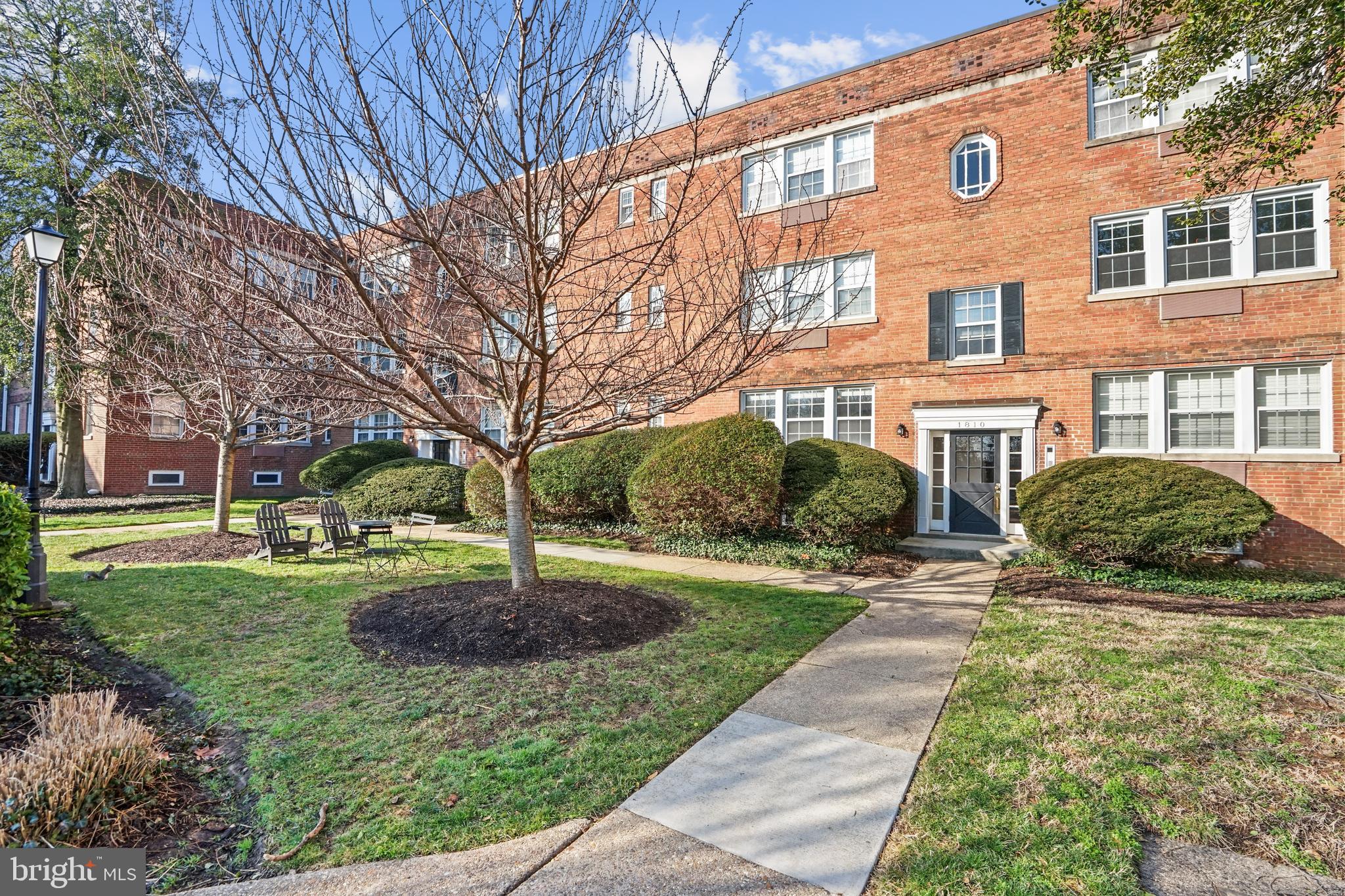 POTOWMACK CROSSING - Residential Lease