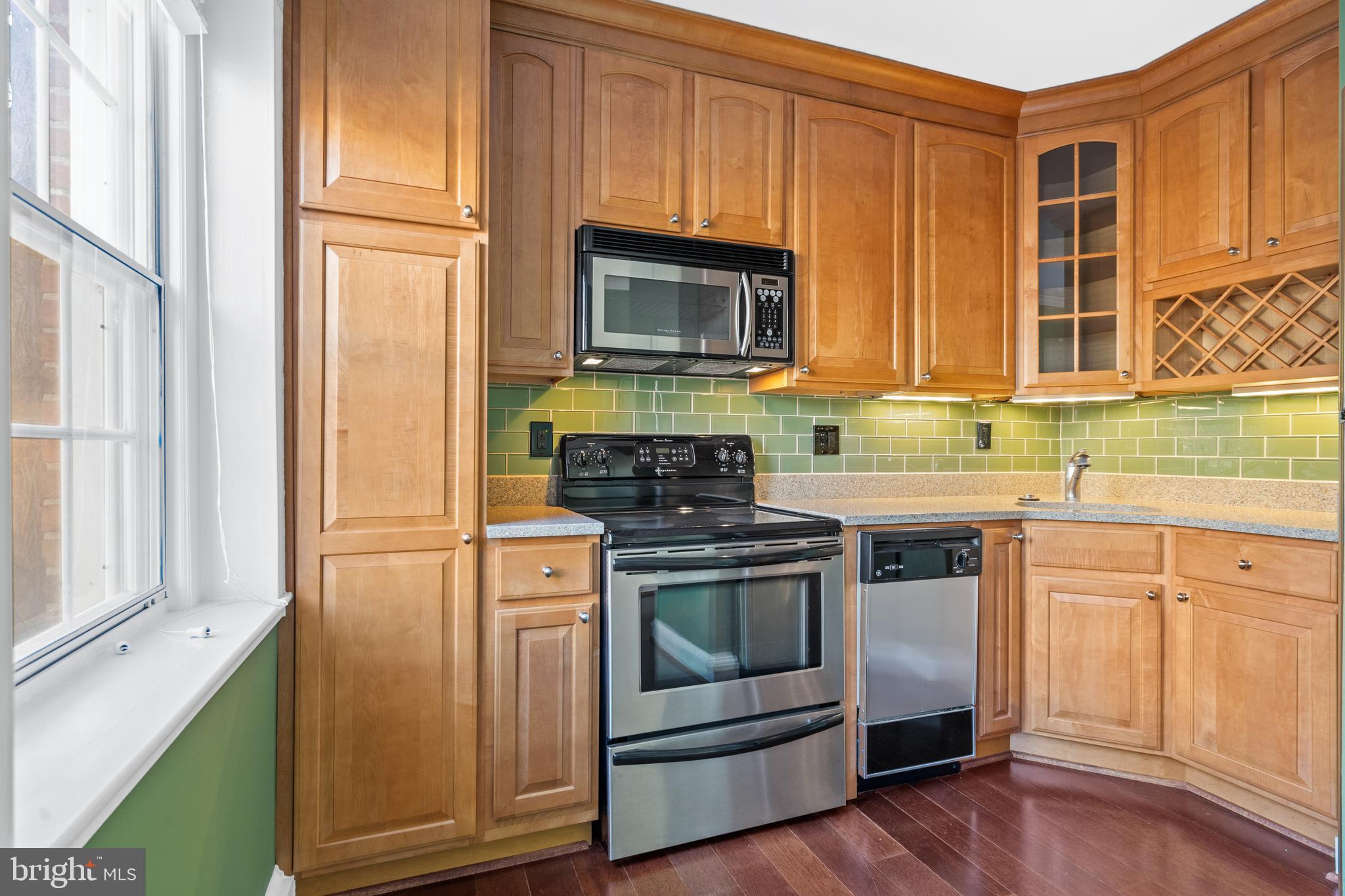 POTOWMACK CROSSING - Residential Lease