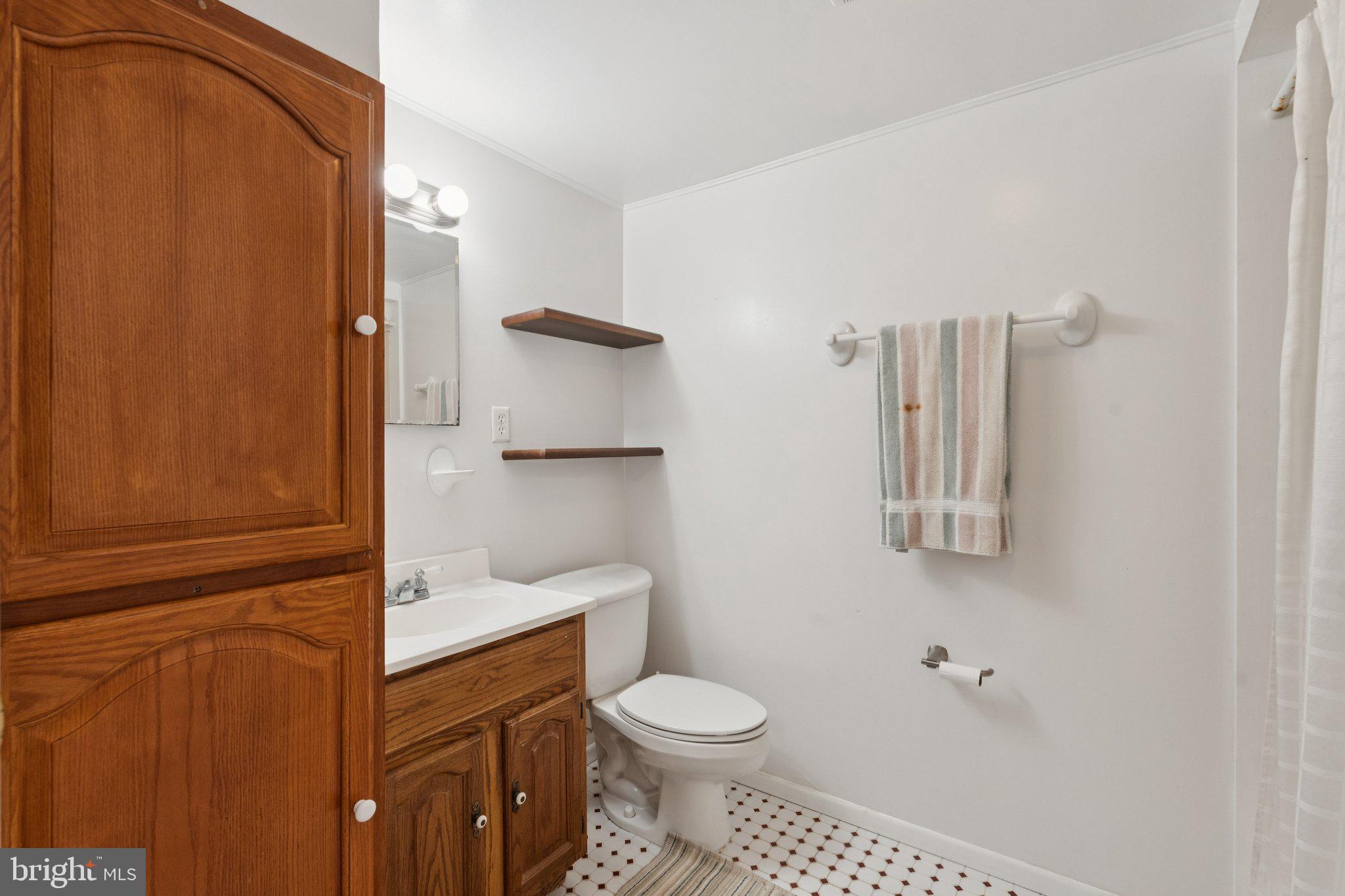 HOLLY HILL MANOR - Residential