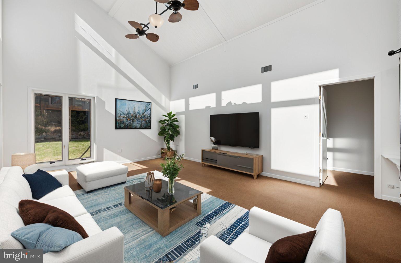 HOLLY HILL MANOR - Residential