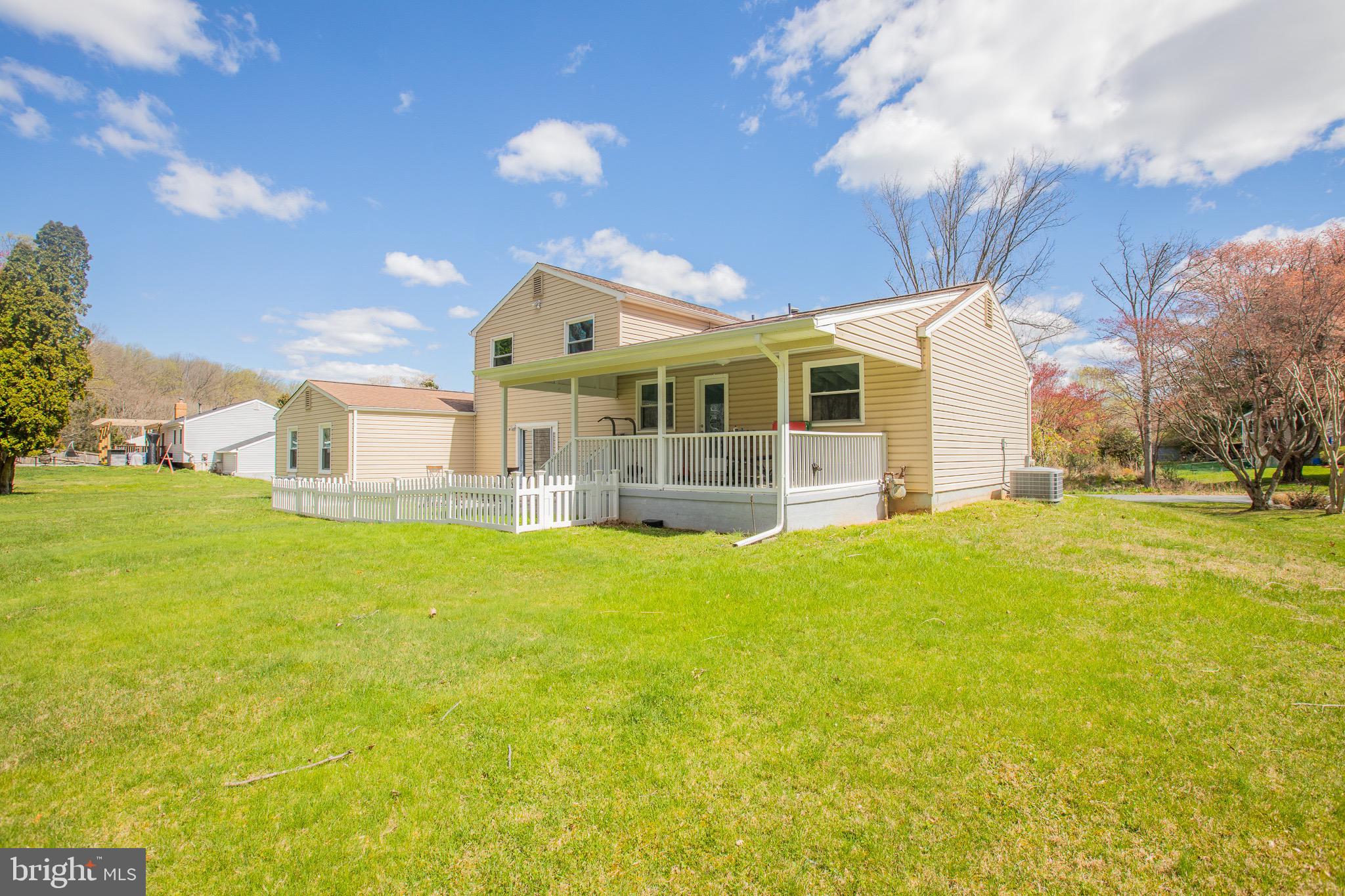 ROCKVILLE - Residential Lease