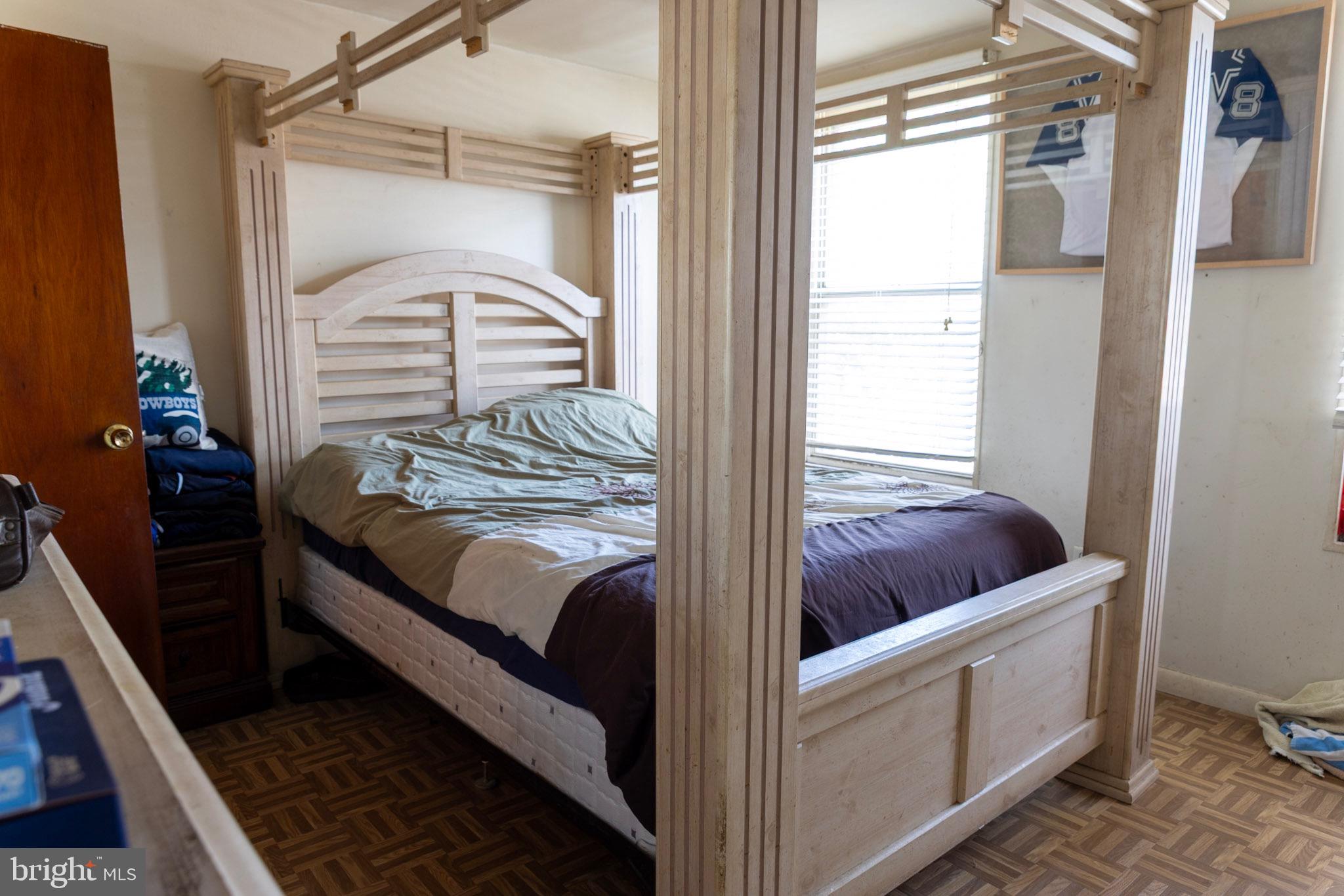 PORT RICHMOND - Residential