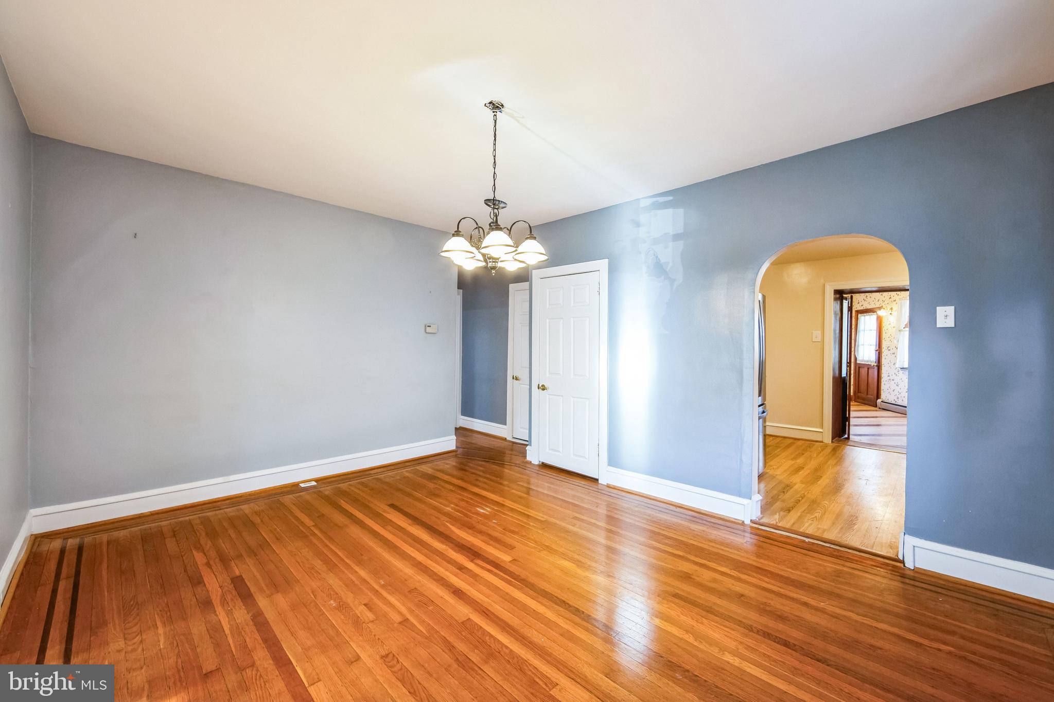 ROXBOROUGH - Residential
