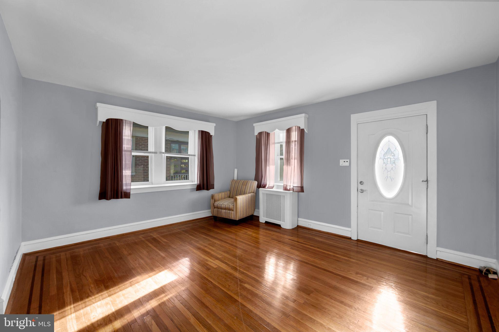 ROXBOROUGH - Residential