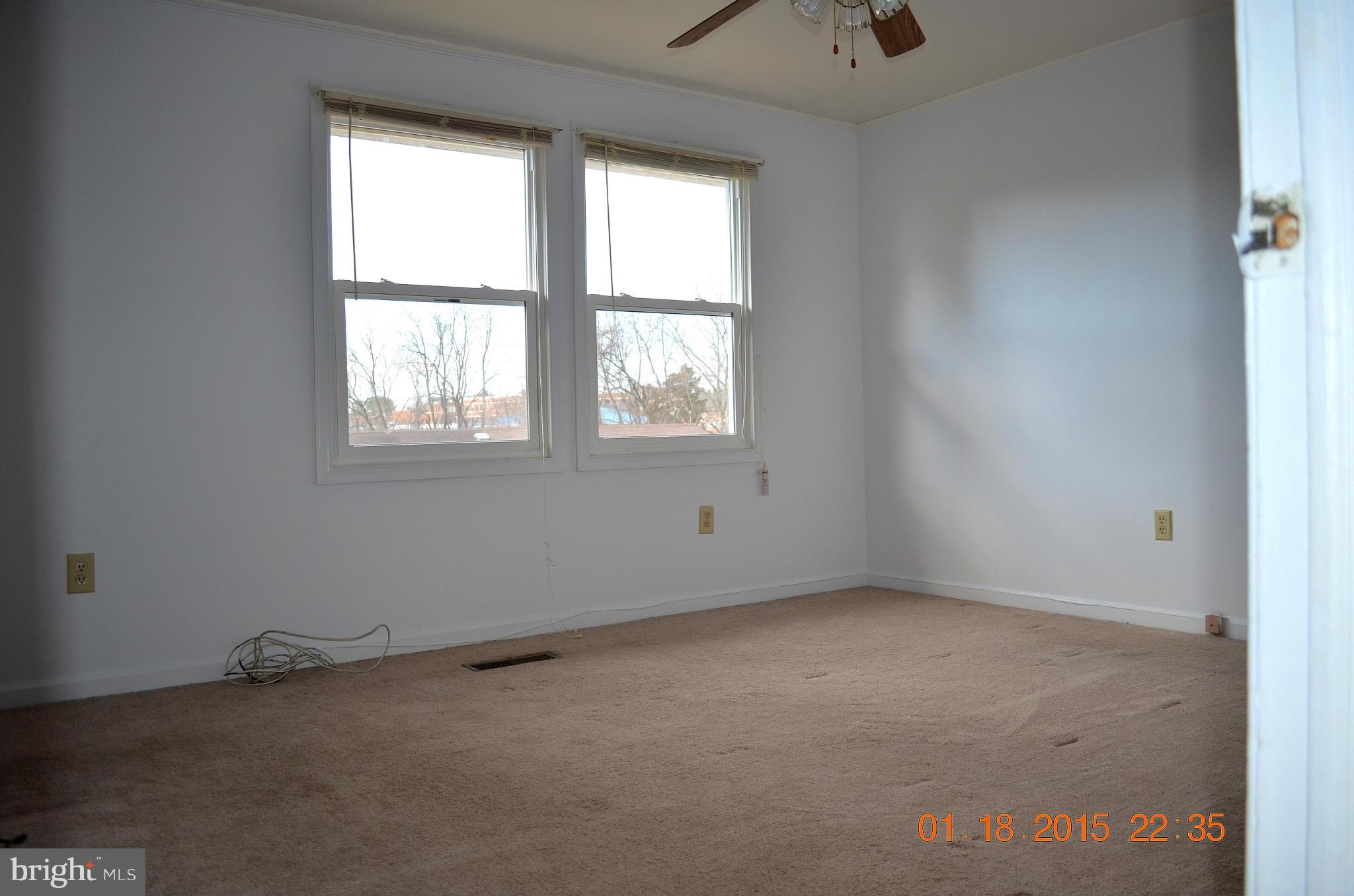 WESTMINSTER SQUARE - Residential