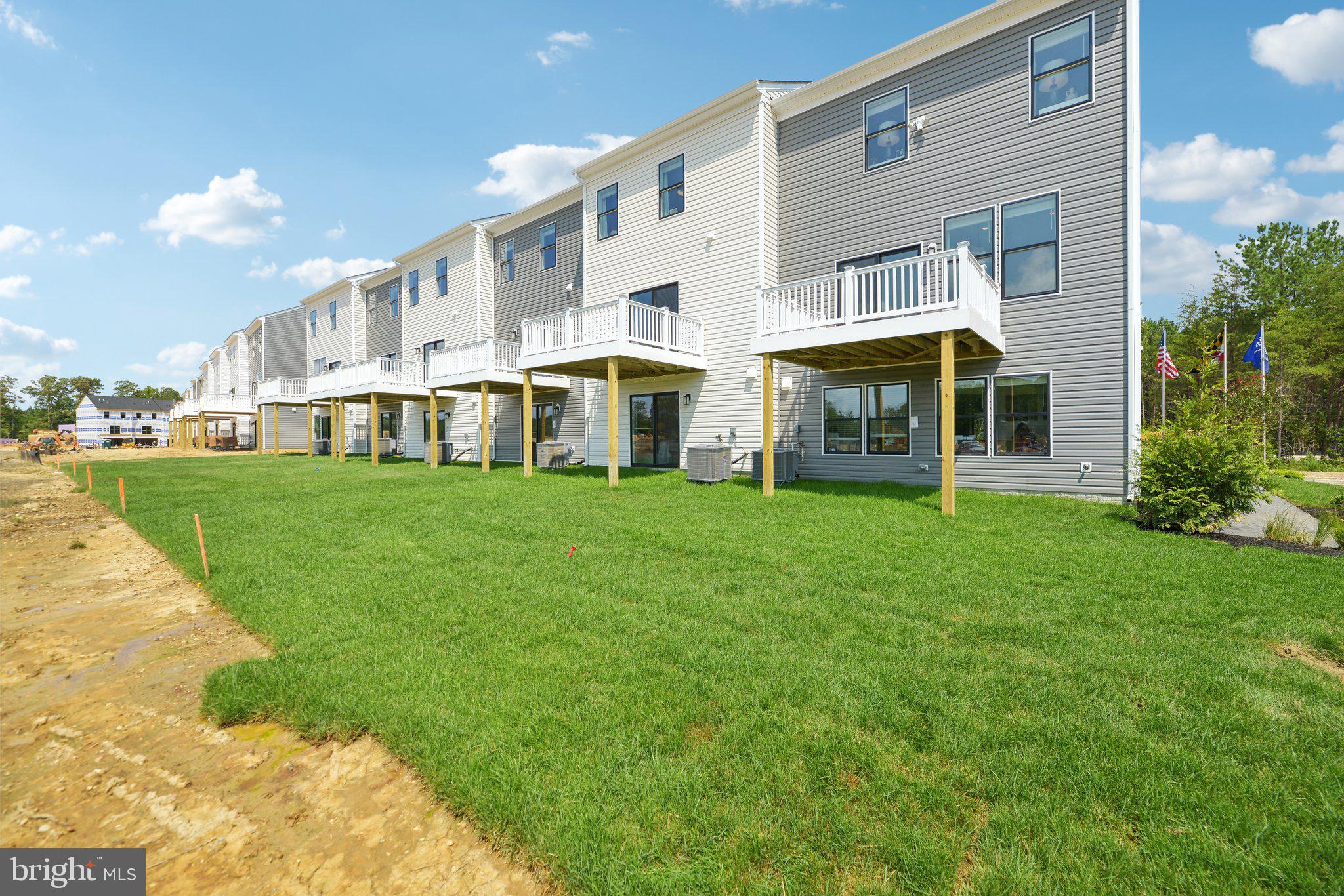 PINEGROVE - Residential