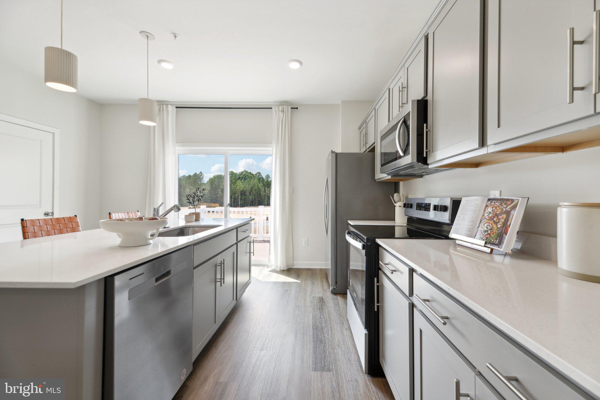 PINEGROVE - Residential