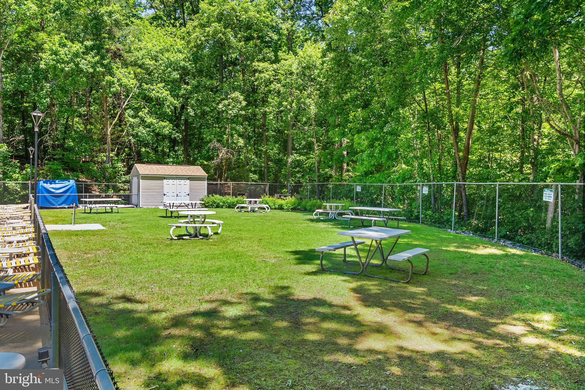 NEWINGTON FOREST - Residential