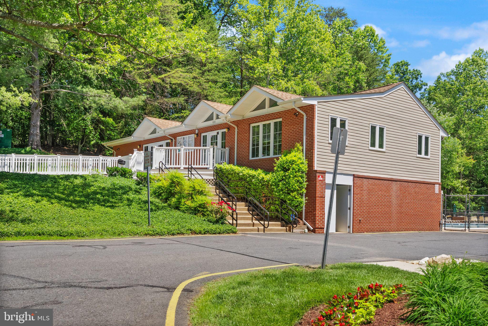 NEWINGTON FOREST - Residential