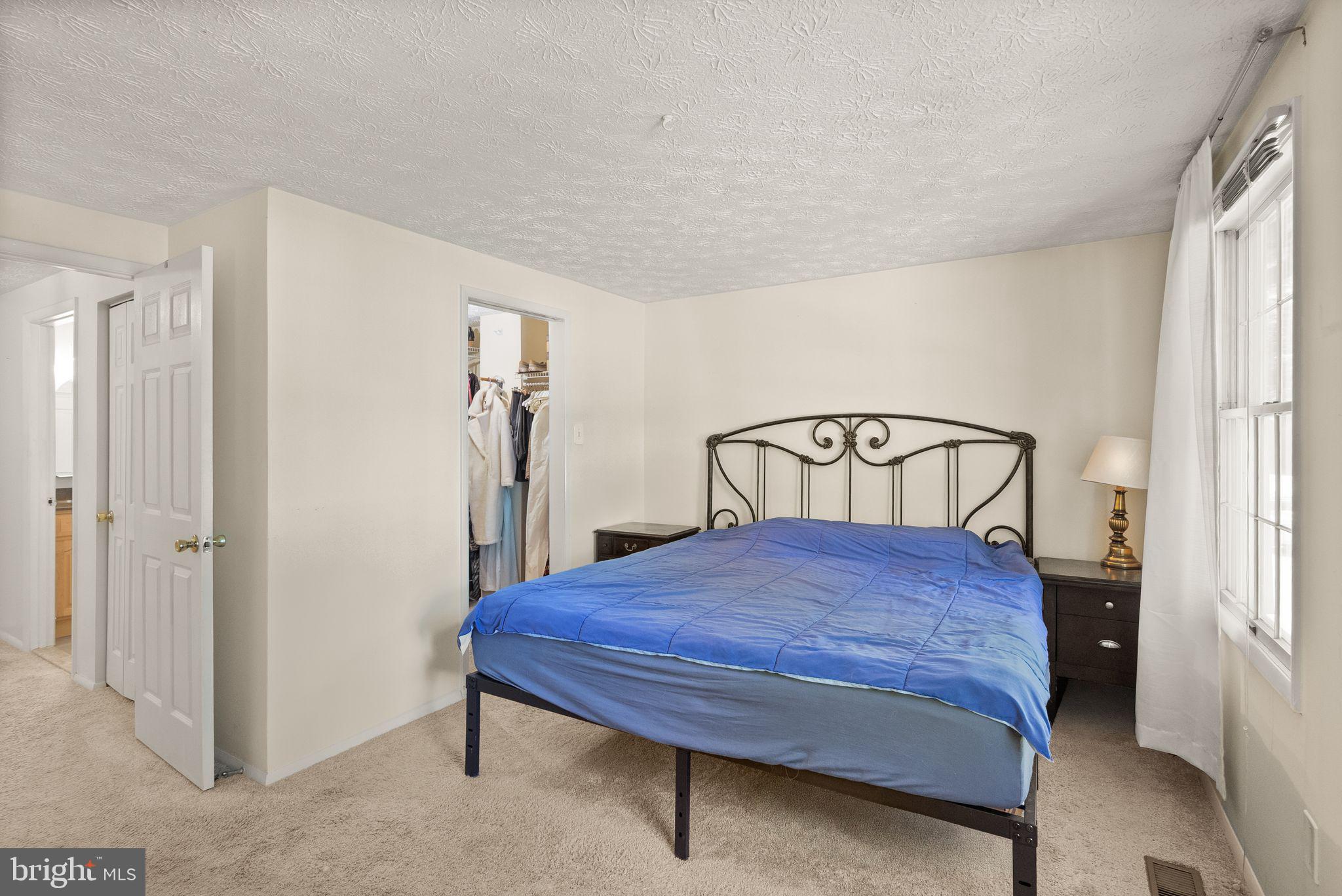 NEWINGTON FOREST - Residential