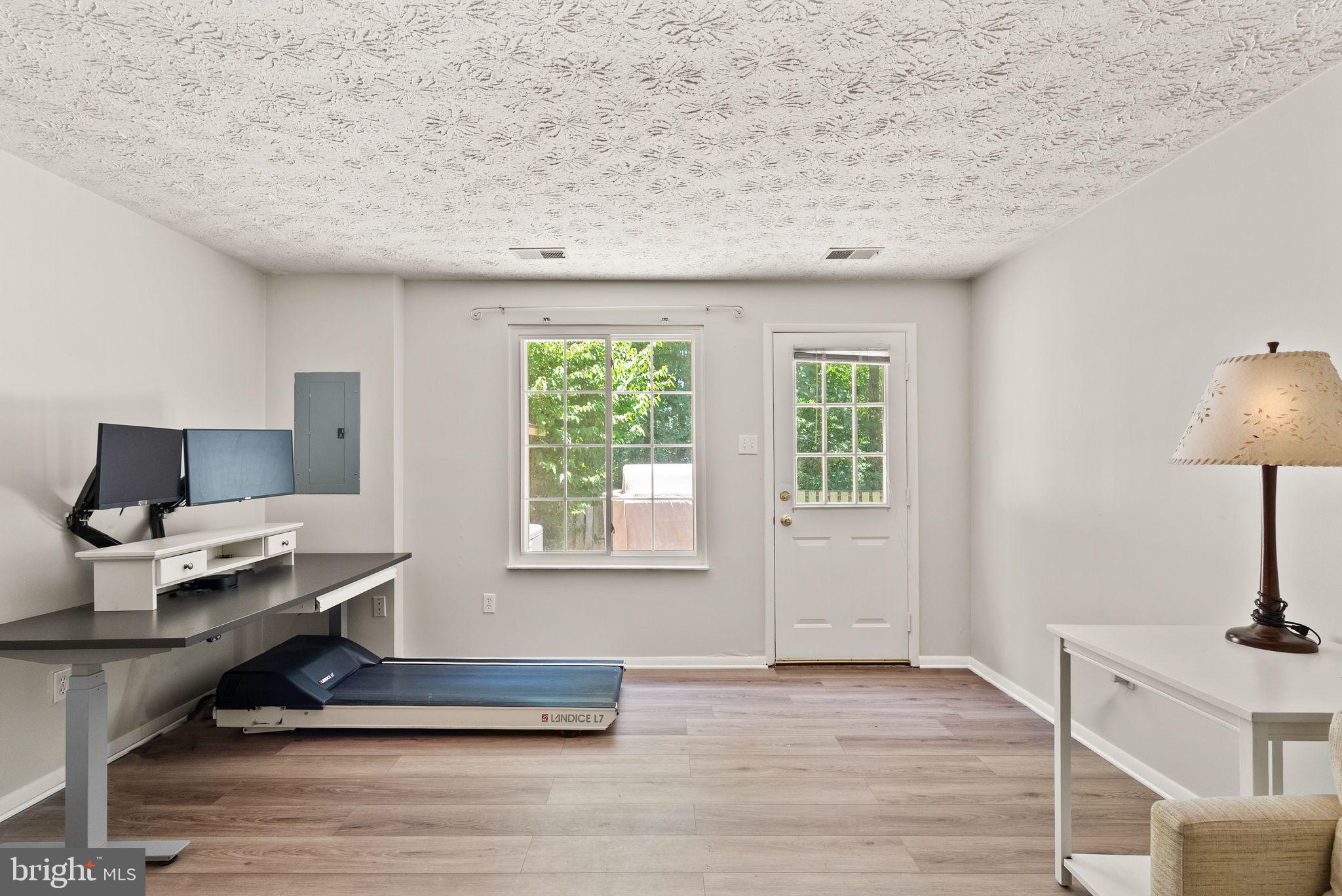 NEWINGTON FOREST - Residential