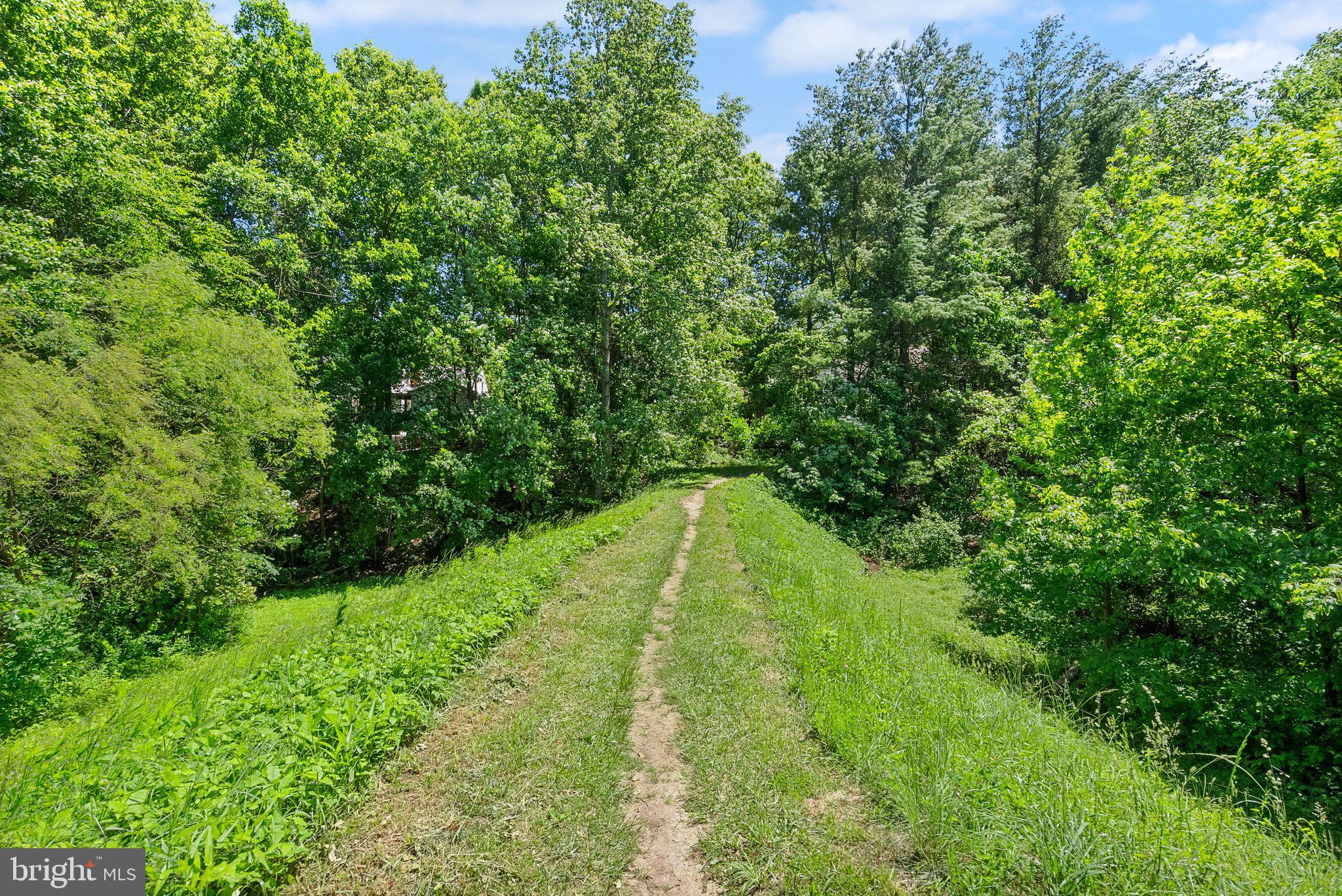 NEWINGTON FOREST - Residential