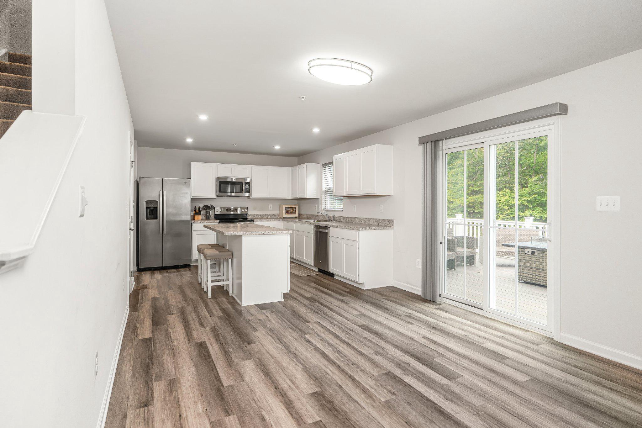 44 VIBURNUM AVENUE
