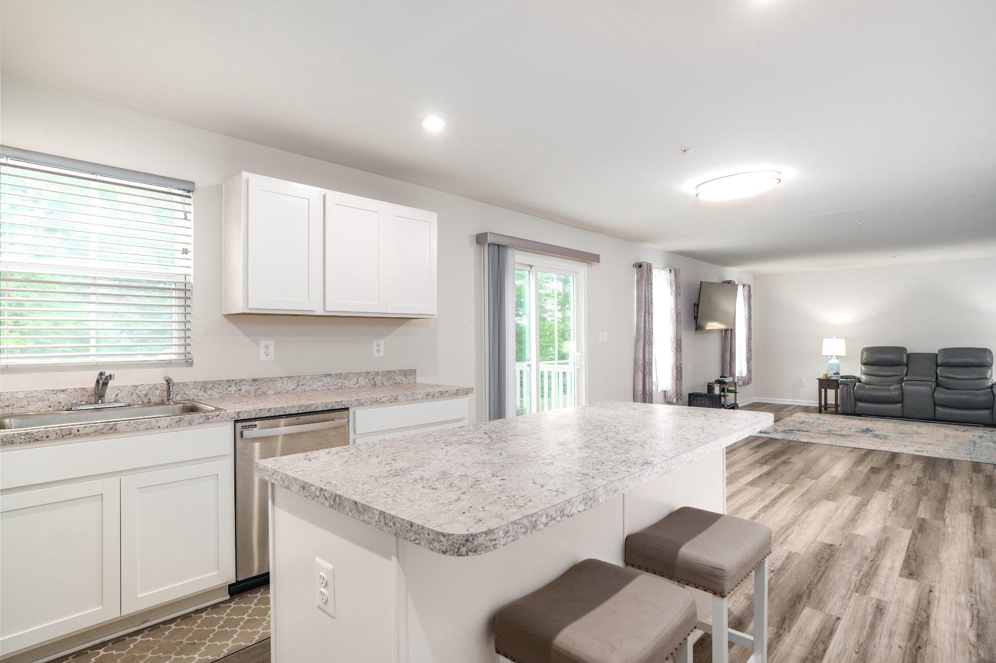 44 VIBURNUM AVENUE