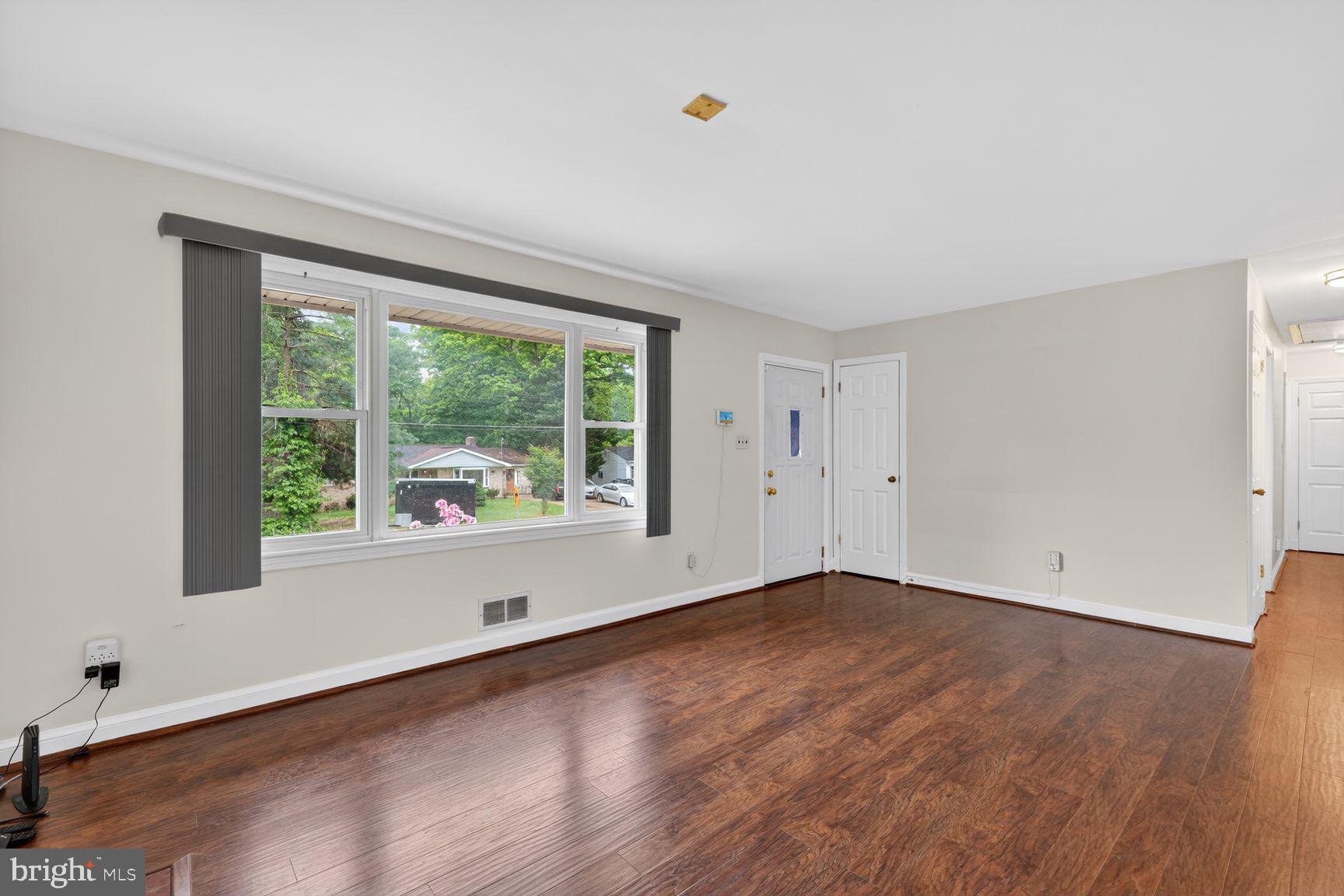 TEMPLE HILLS PARK - Residential