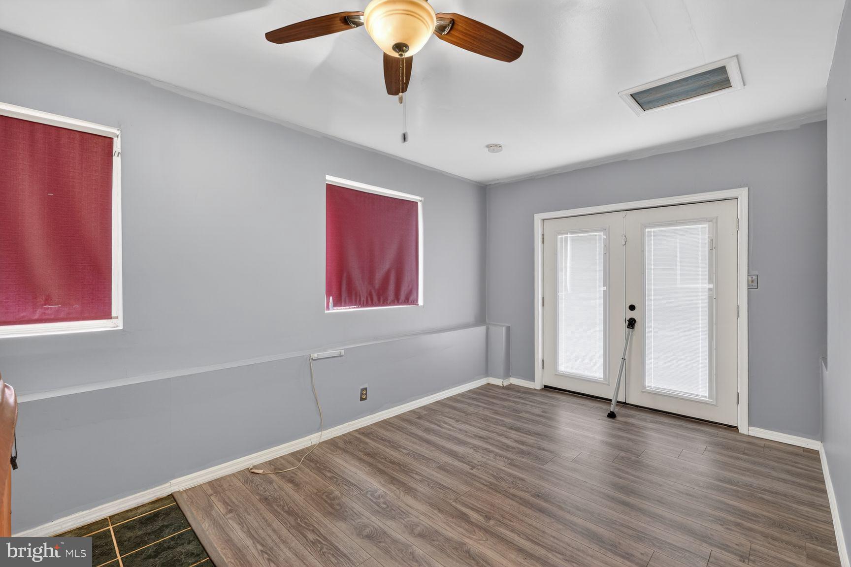TEMPLE HILLS PARK - Residential