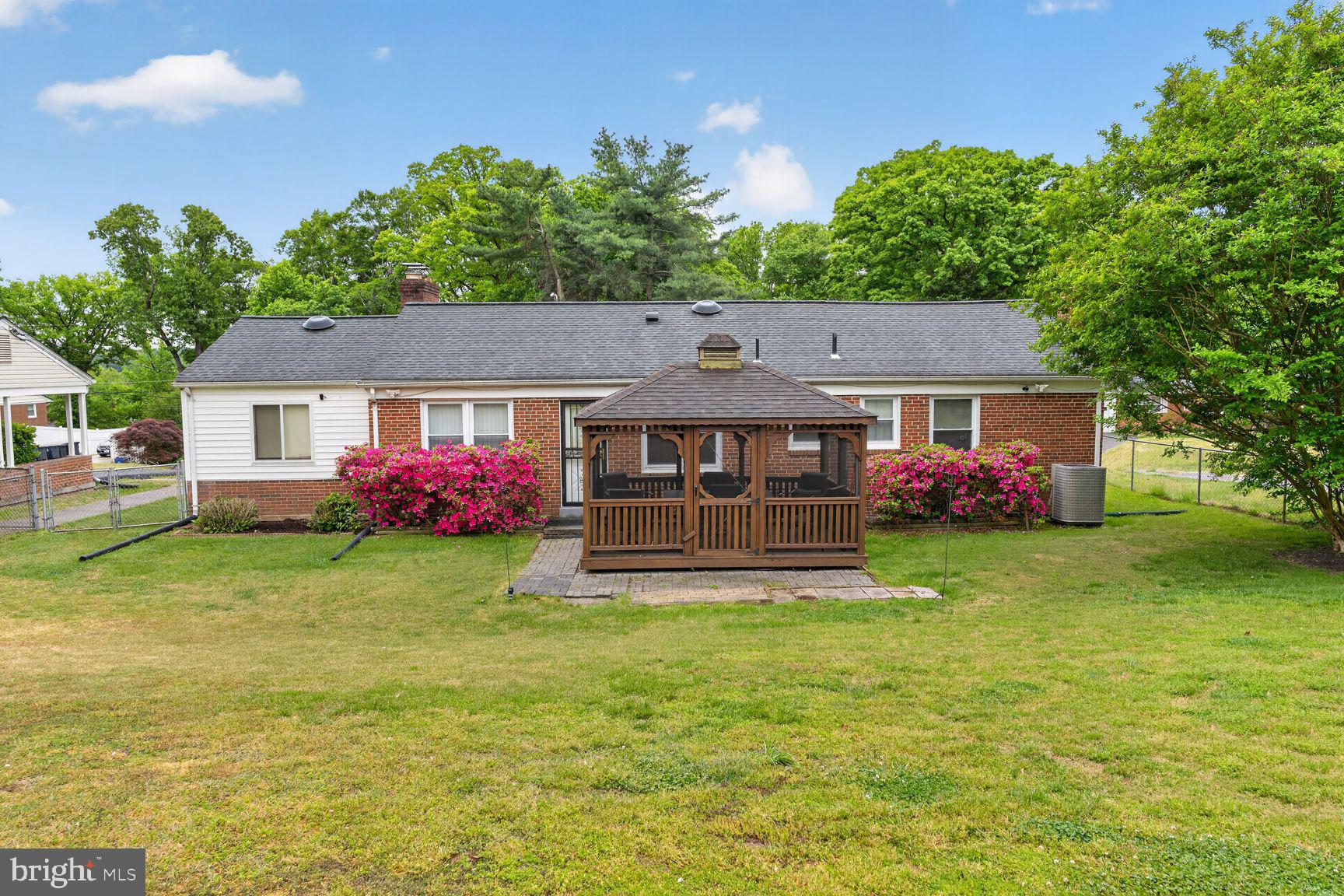 TEMPLE HILLS PARK - Residential