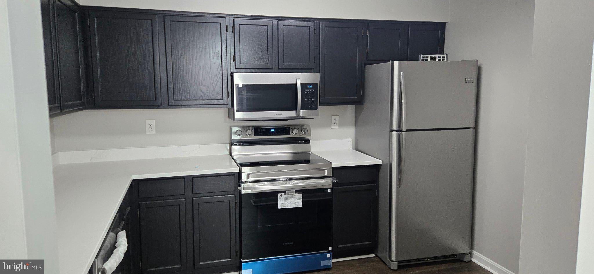19 HIGHSTREAM COURT 1022