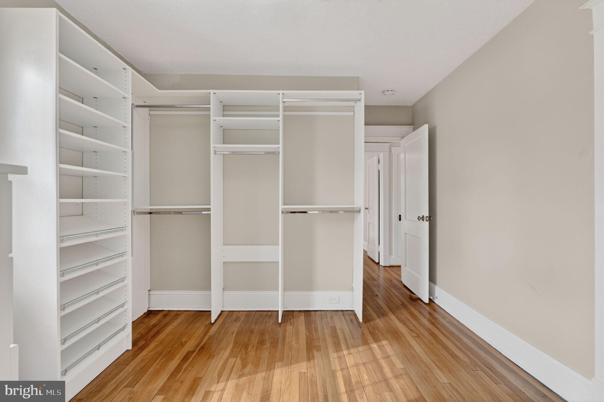 SILVER SPRING - Residential