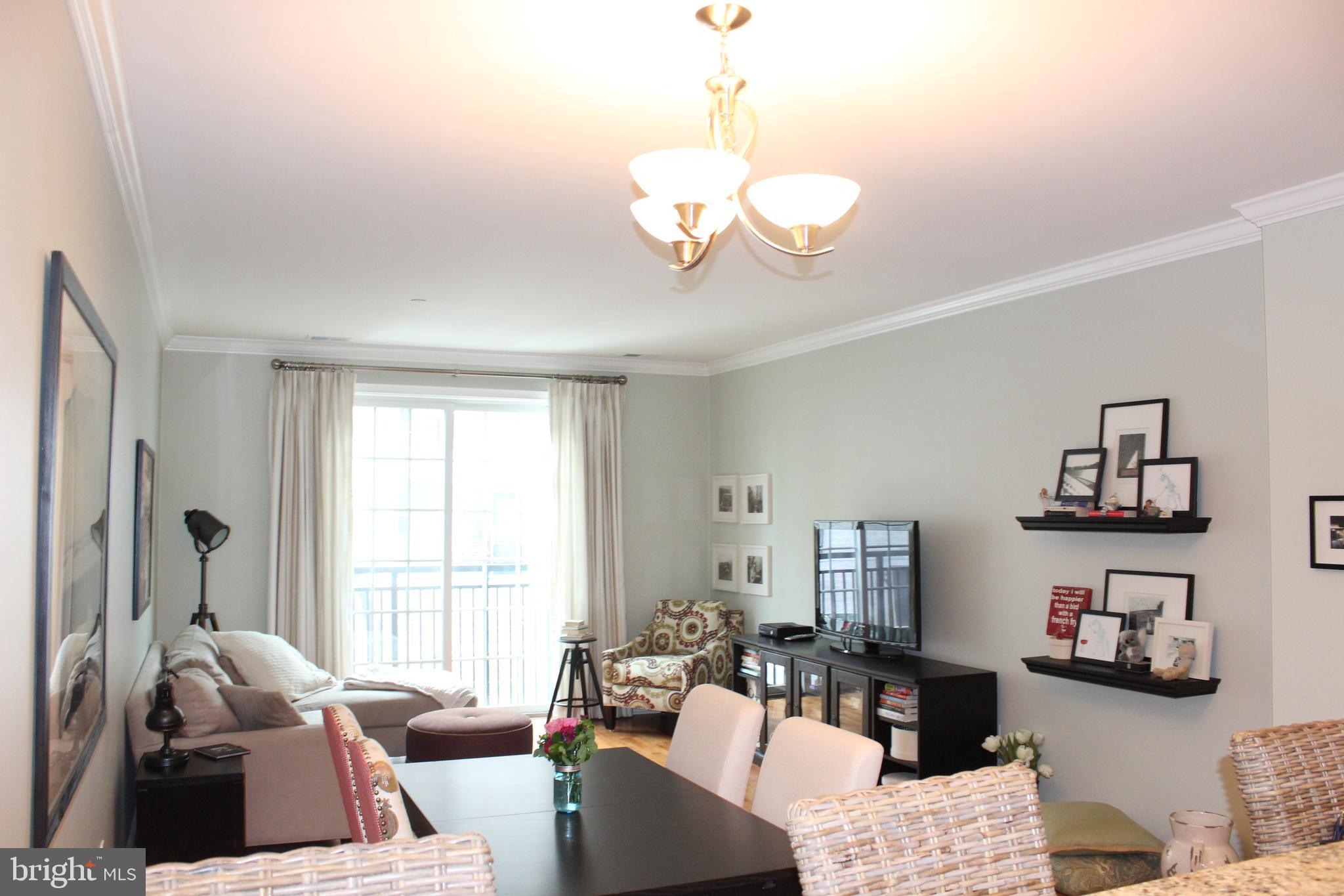 NAVAL SQUARE - Residential Lease