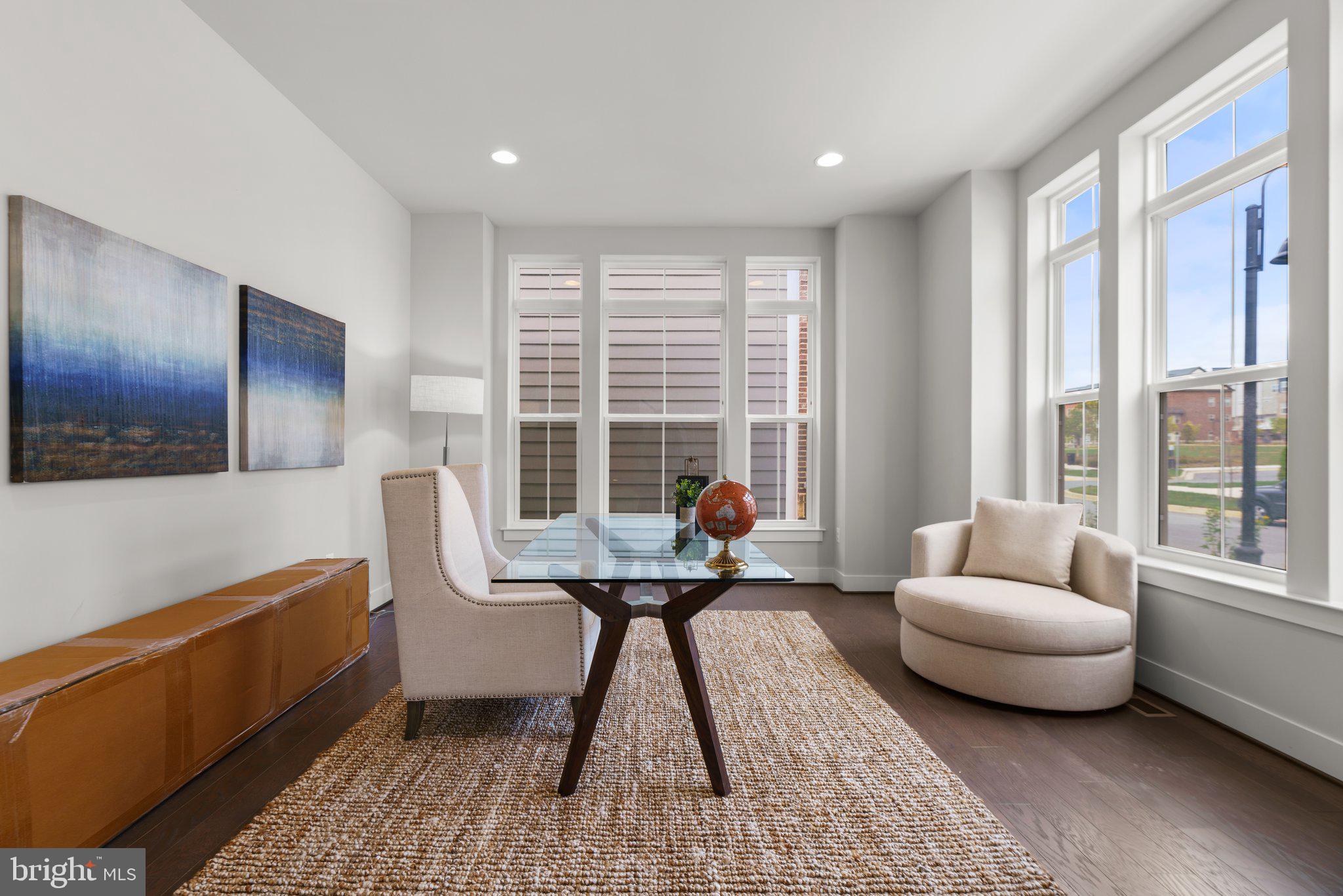 CROWN FARM - Residential