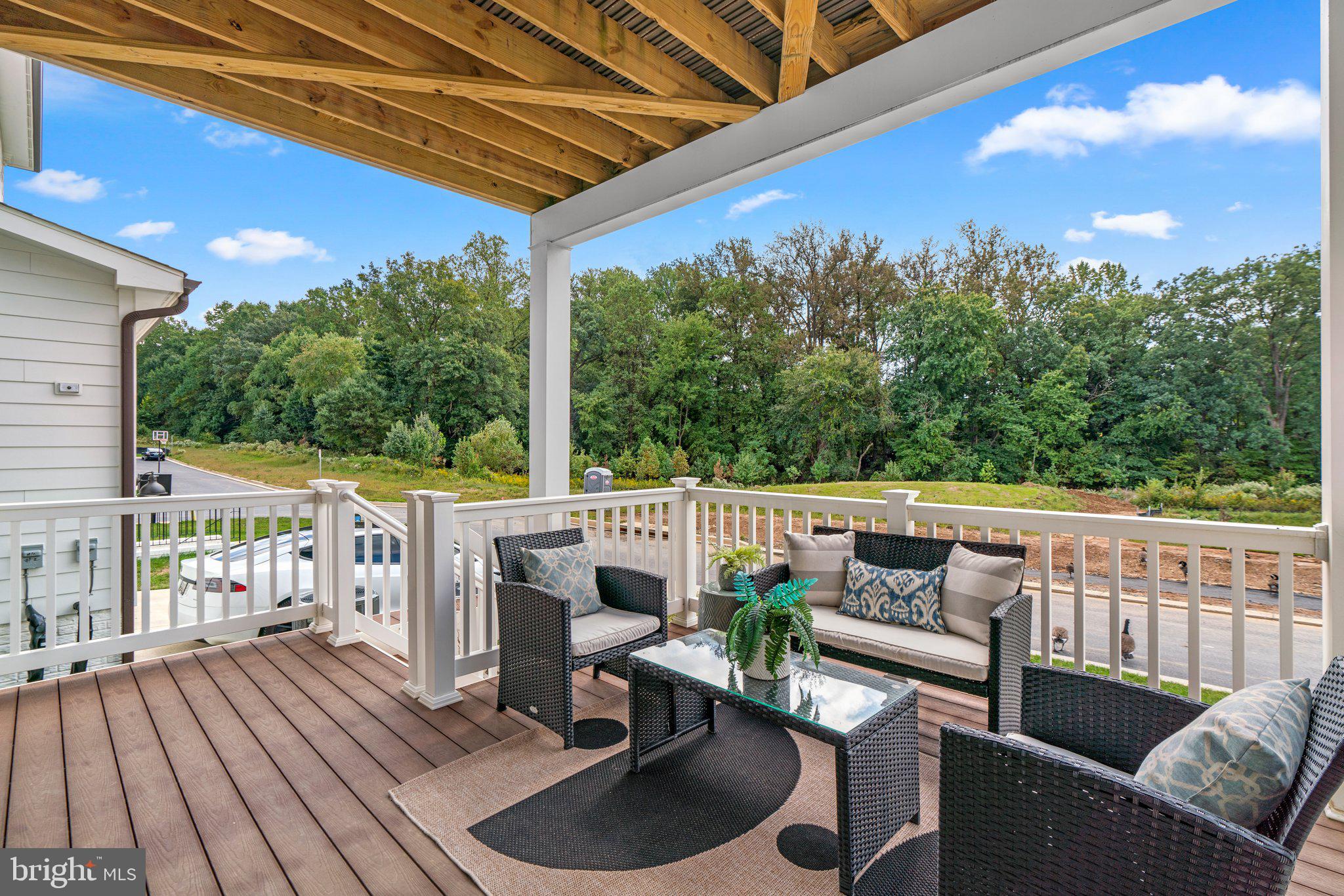 CROWN FARM - Residential