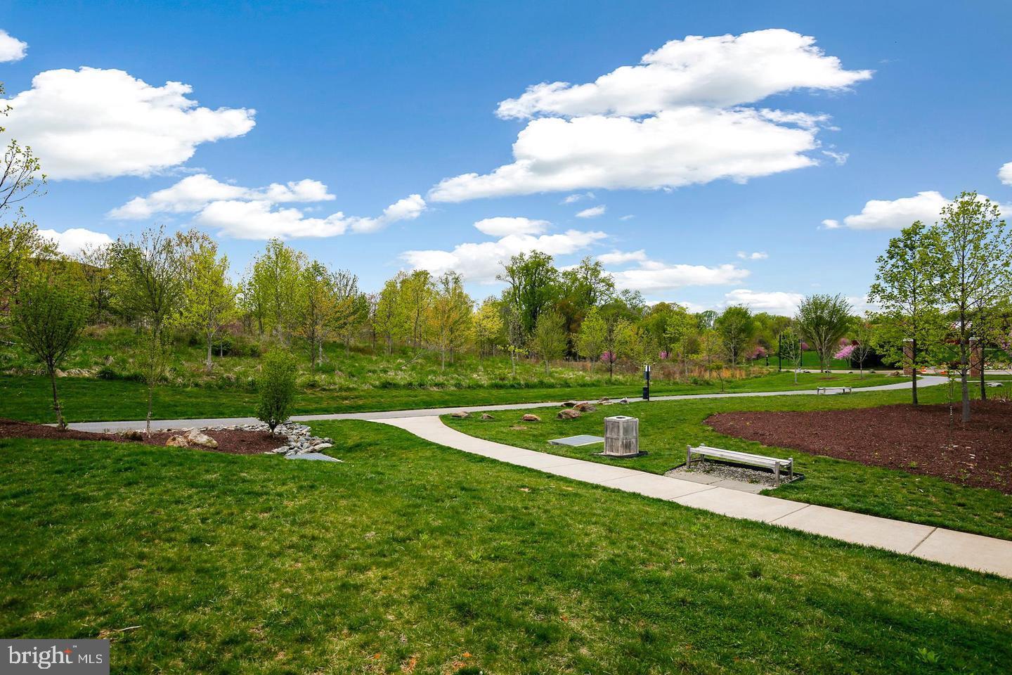 CROWN FARM - Residential