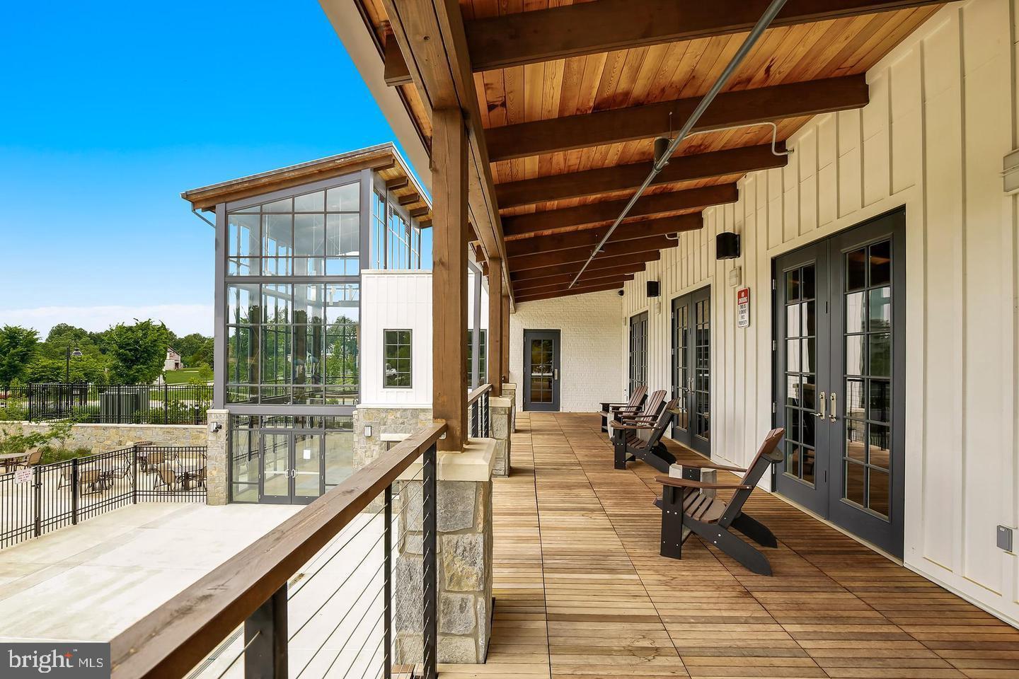 CROWN FARM - Residential