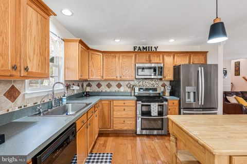 Tiny photo for 425 Dorset Drive, RUTHER GLEN, VA 22546 (MLS # VACV2010008)