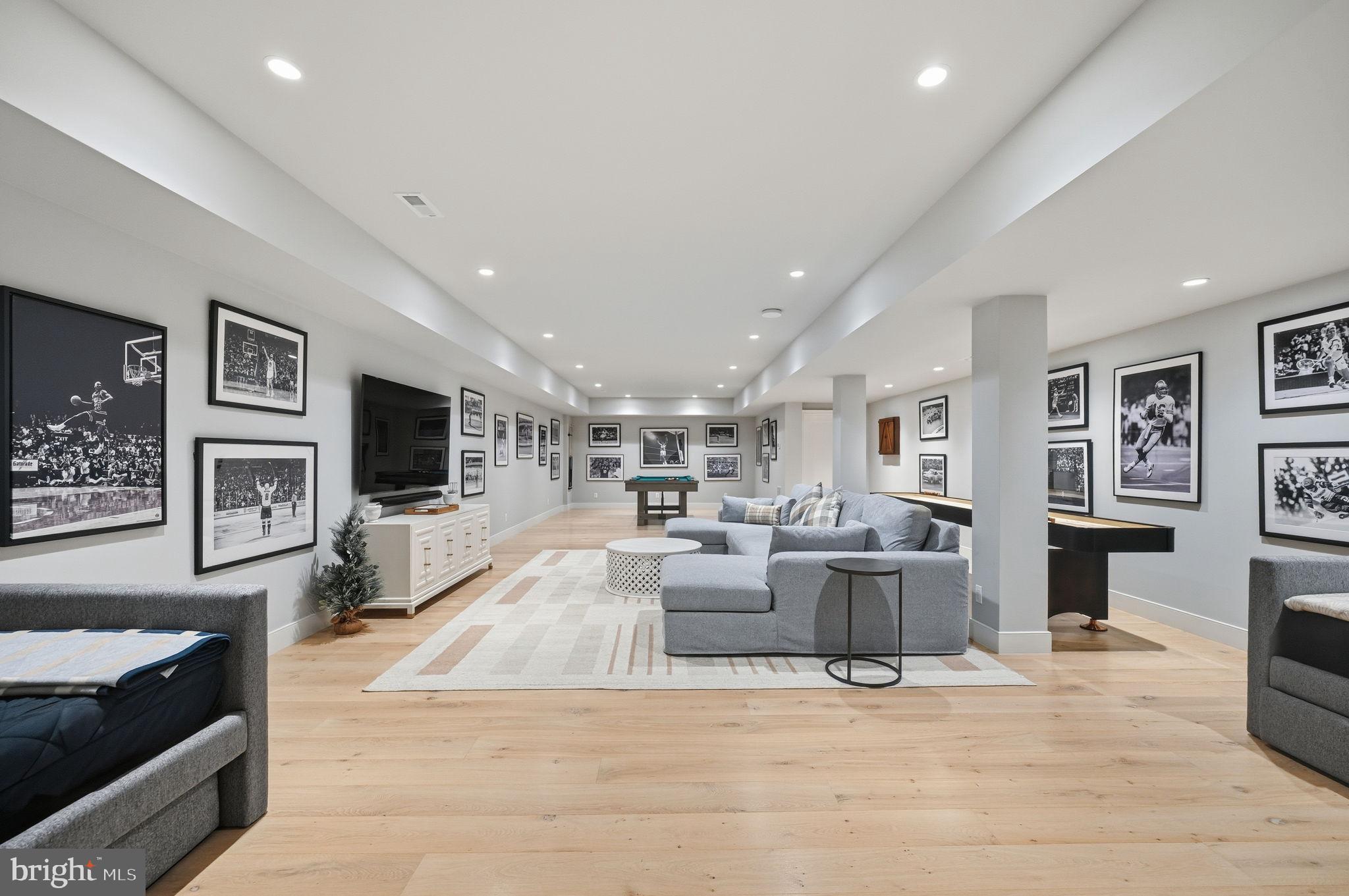 RESIDENCES AT SALAMANDER - Residential