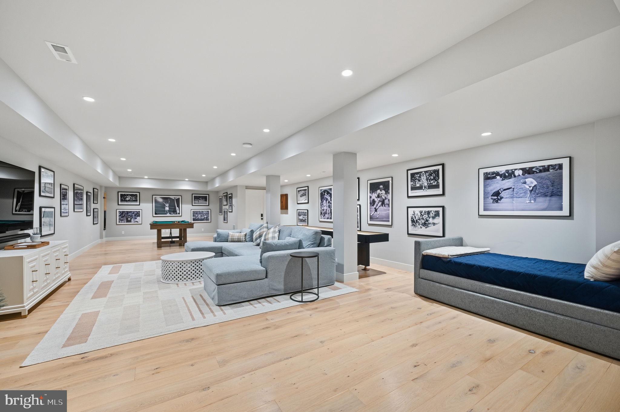 RESIDENCES AT SALAMANDER - Residential