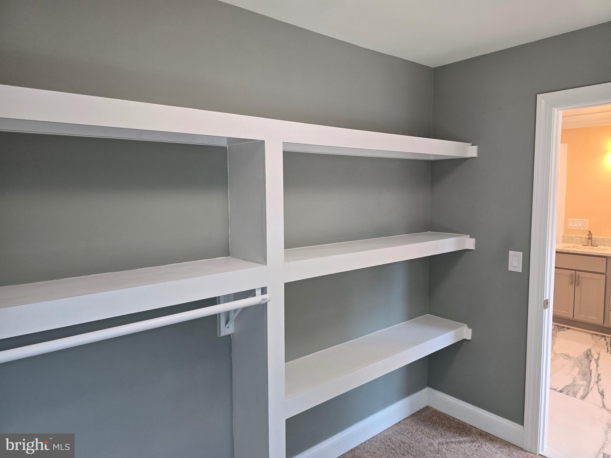 MANOKIN - Residential