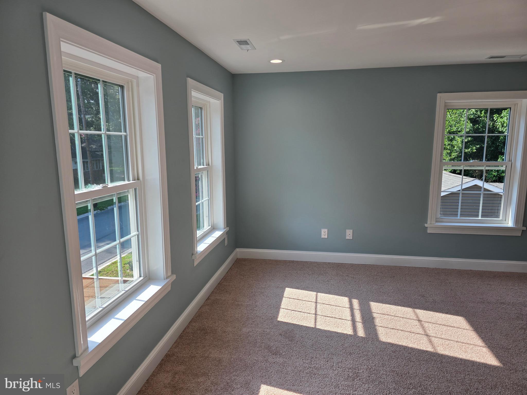 MANOKIN - Residential