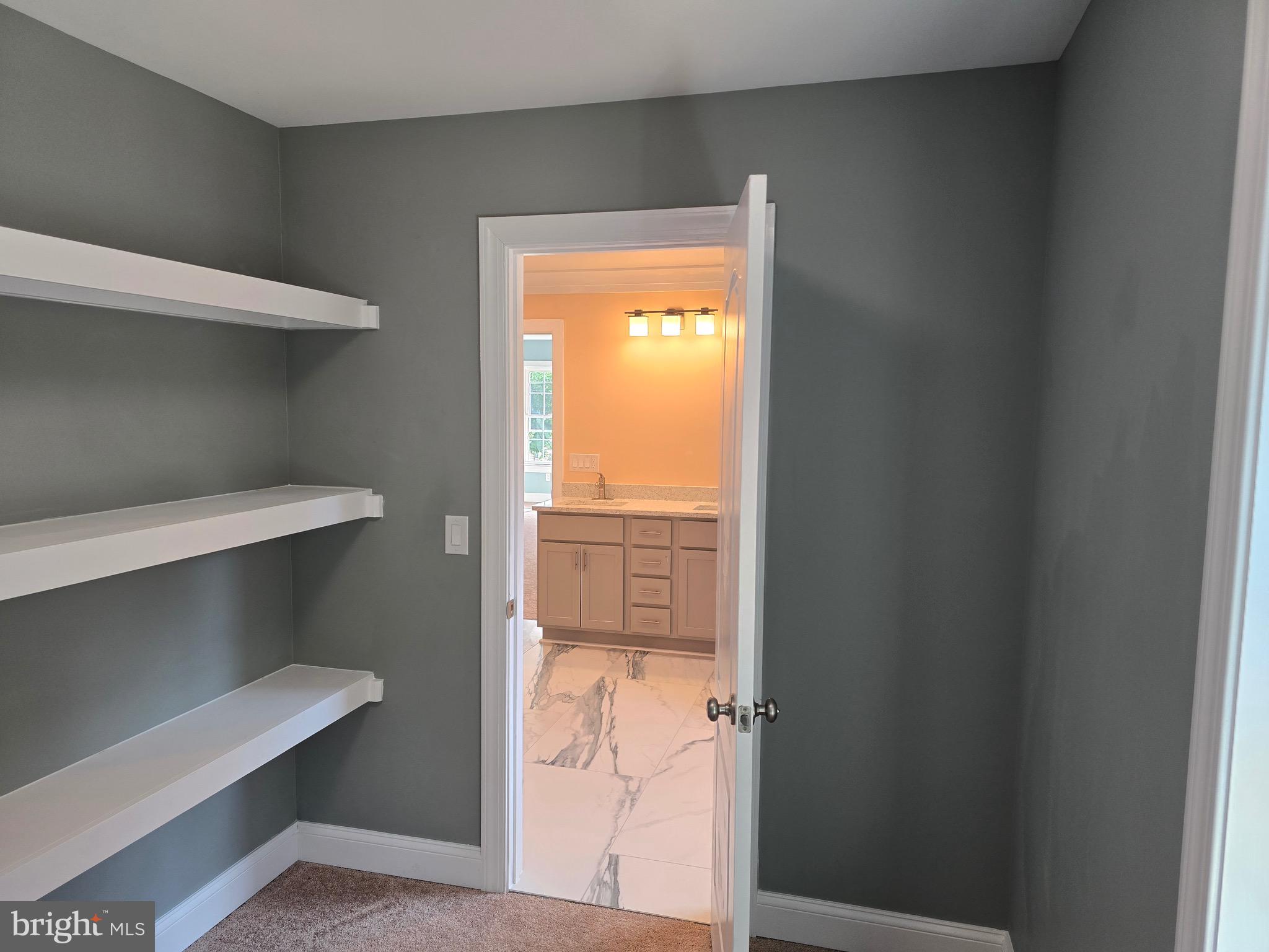 MANOKIN - Residential