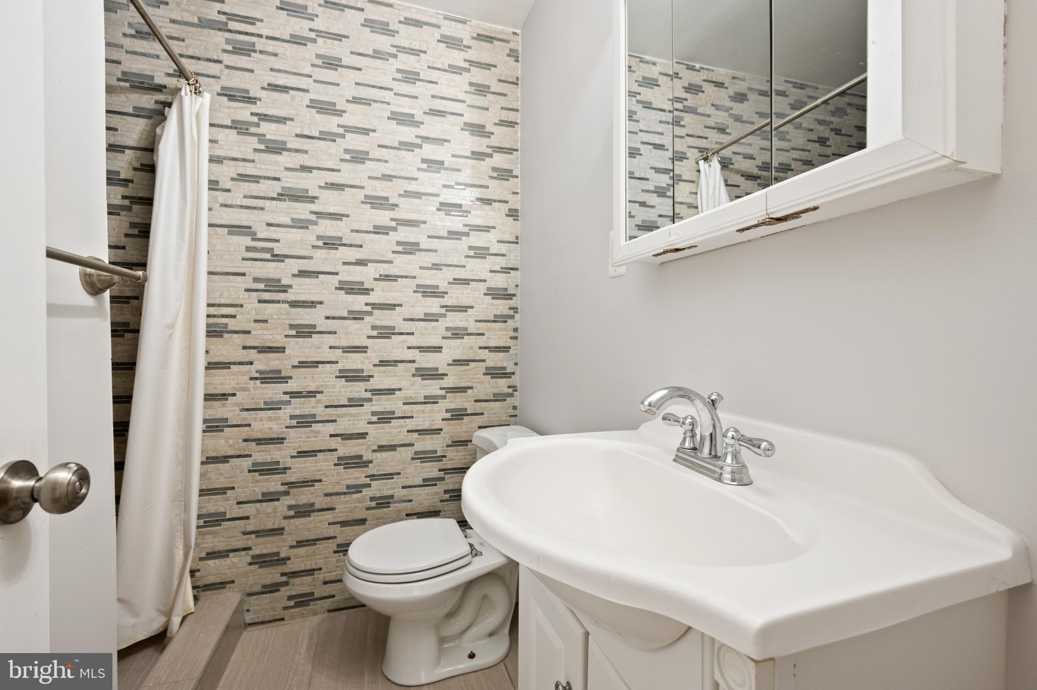 WESTWOOD - Residential Lease