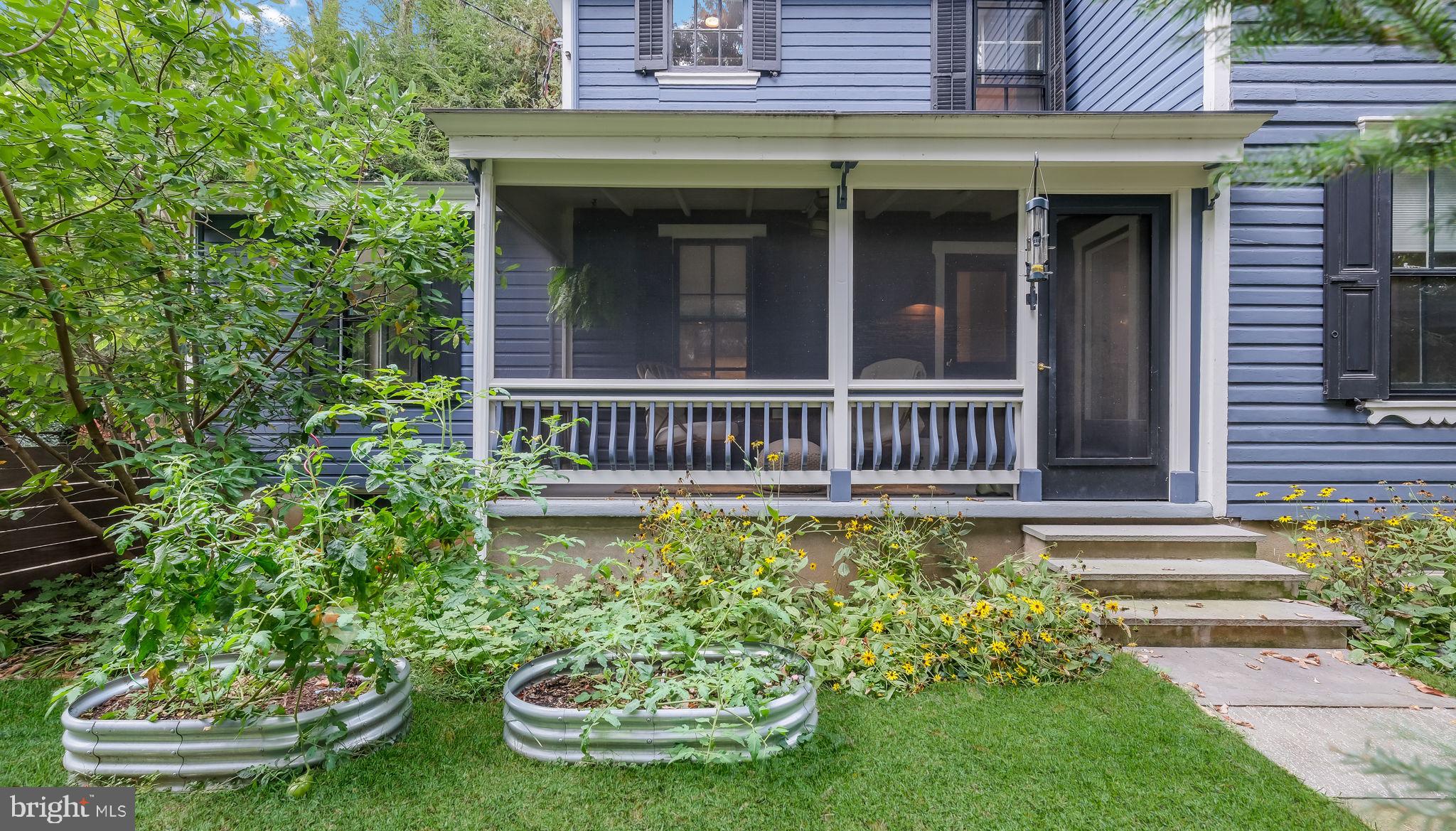 DOYLESTOWN BORO - Residential