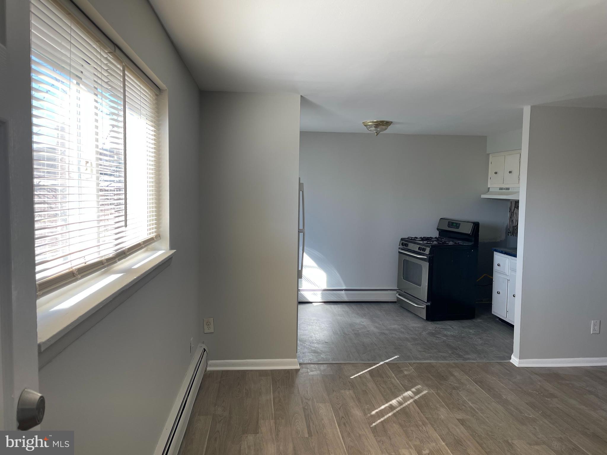 MAYFAIR - Residential Lease